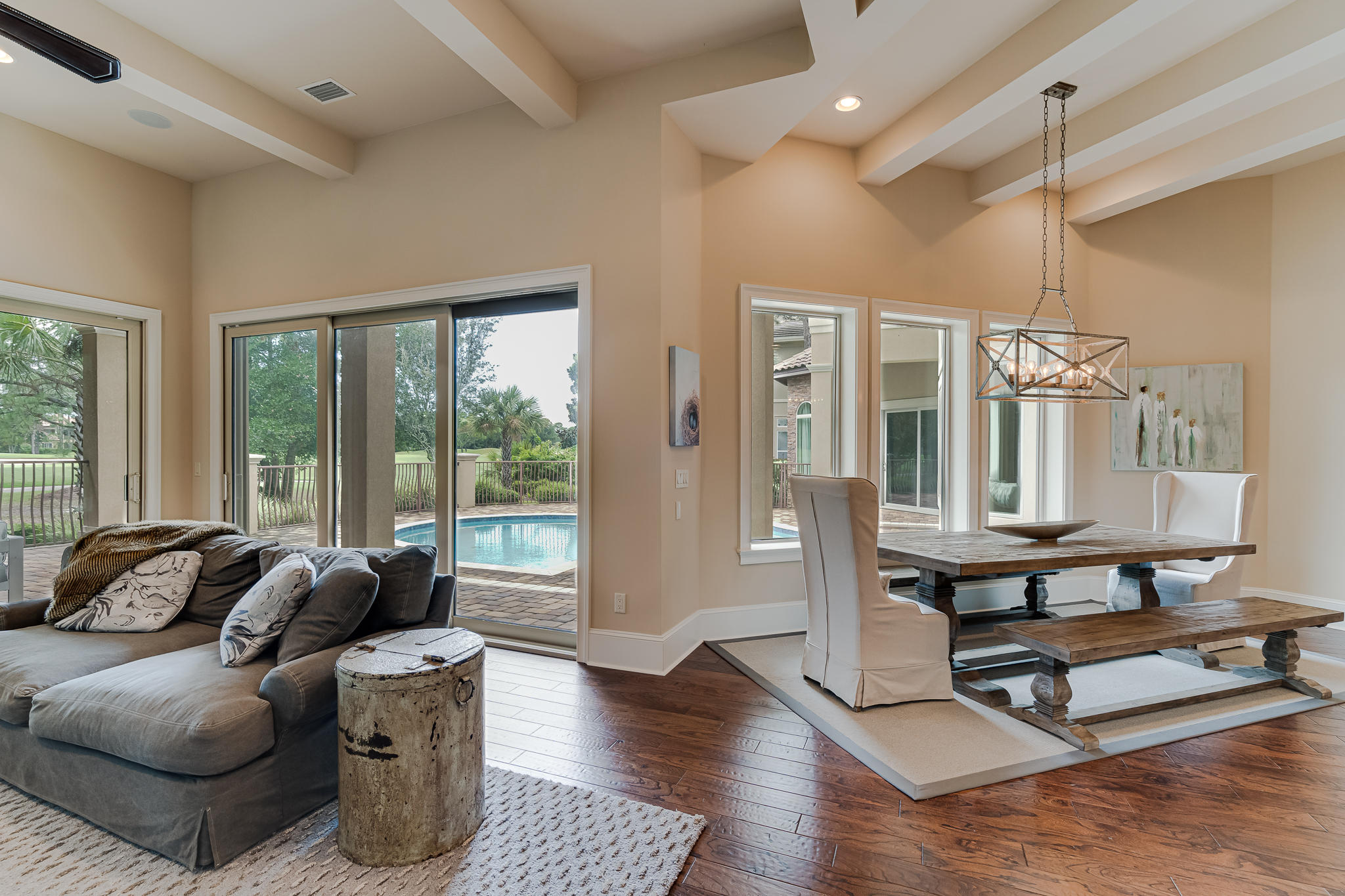 BURNT PINE - Residential