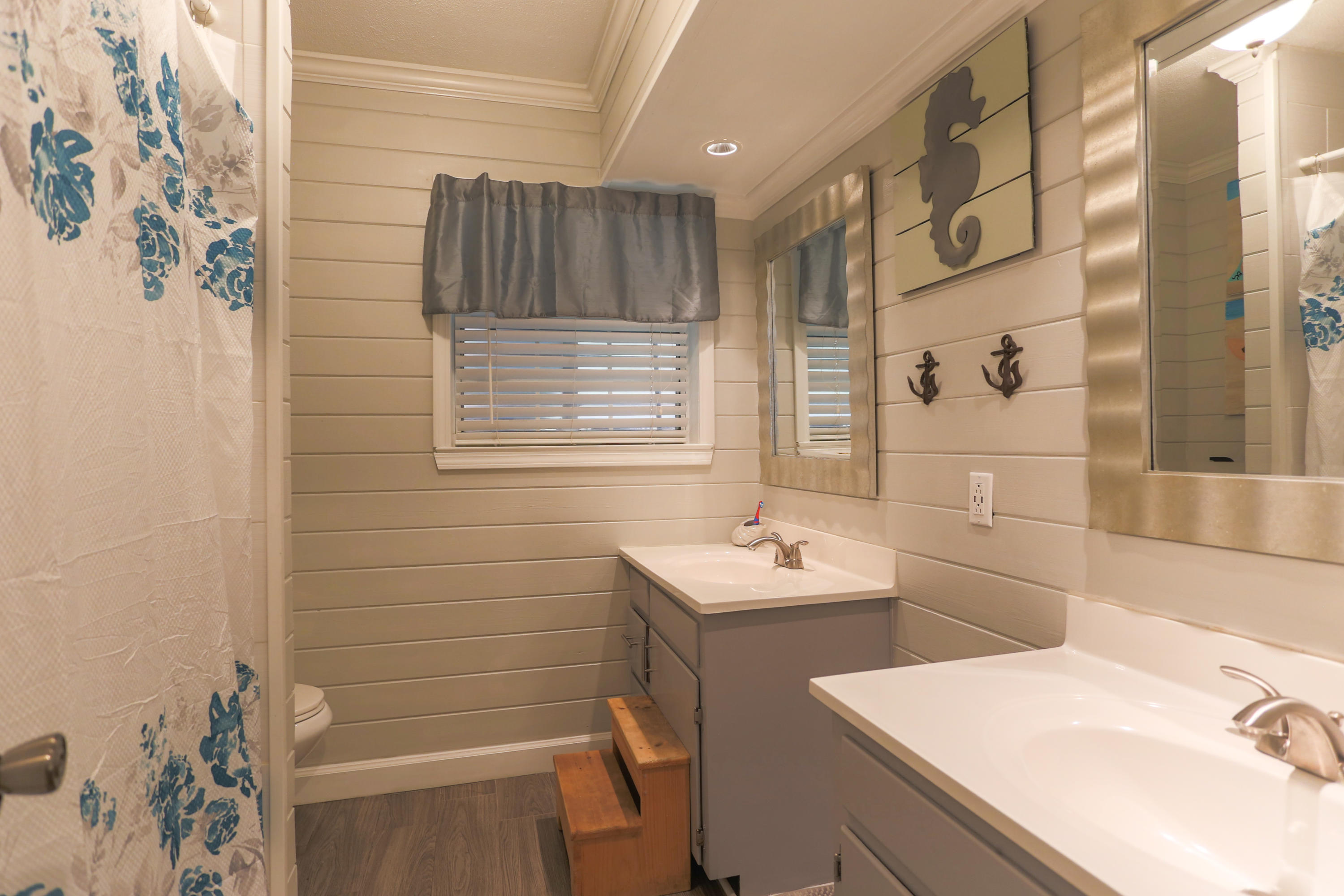 BAYOU WOODS 2ND ADDN - Residential