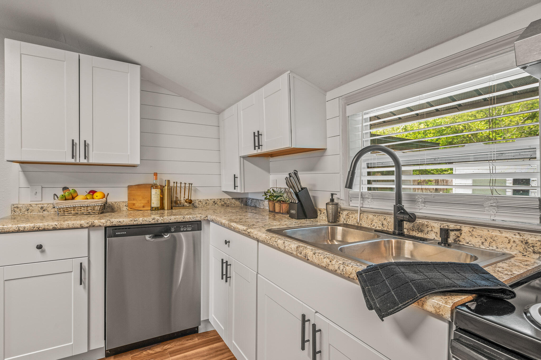WINGARD ADDN TO CRESTVIEW - Residential