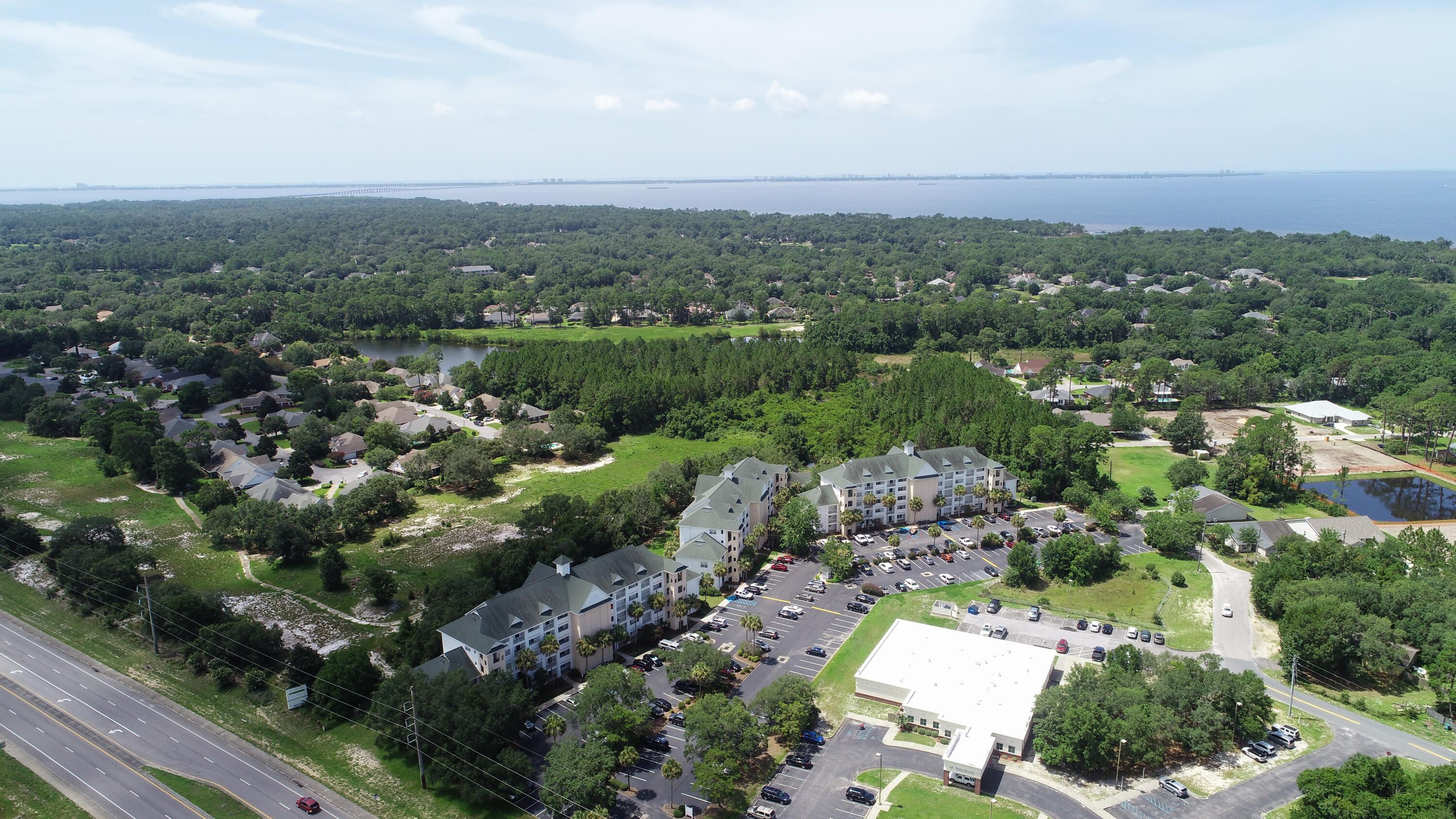 THE FLORIDA CLUB @ BLUEWATER - Residential Lease