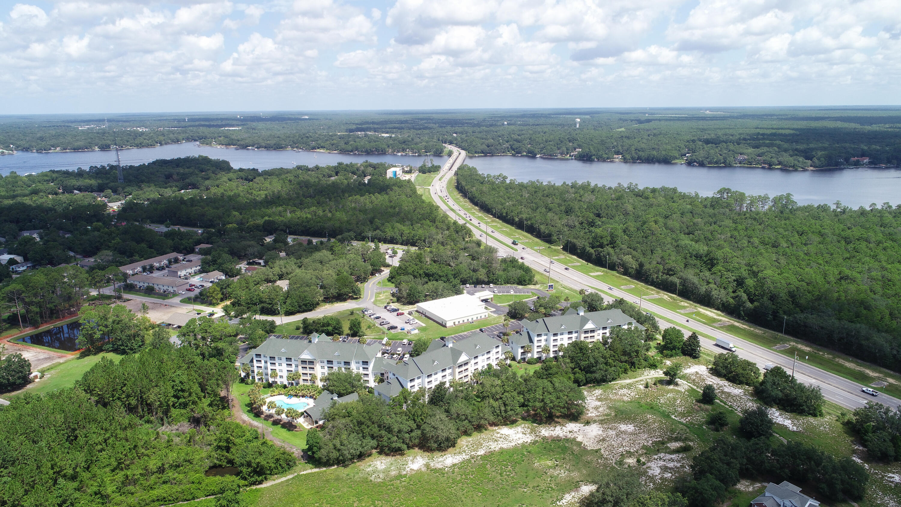 THE FLORIDA CLUB @ BLUEWATER - Residential Lease