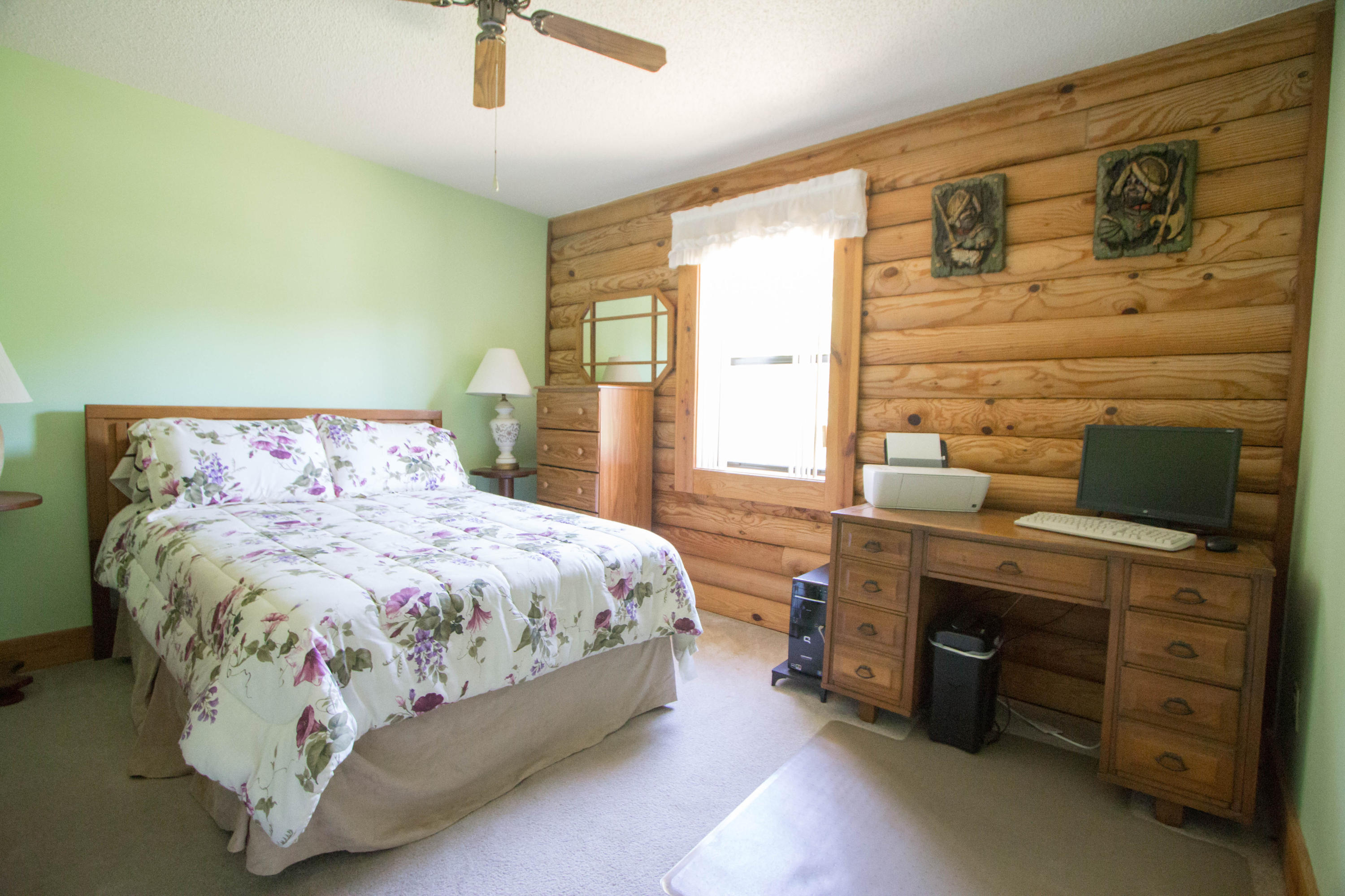 PRCL C DESC MORE AS:COM AT THE NW/C OF SEC RUN S 00 DEG 00'00''W 658.04 FT RUN N 84 DEG 32'53''E 174 - Residential