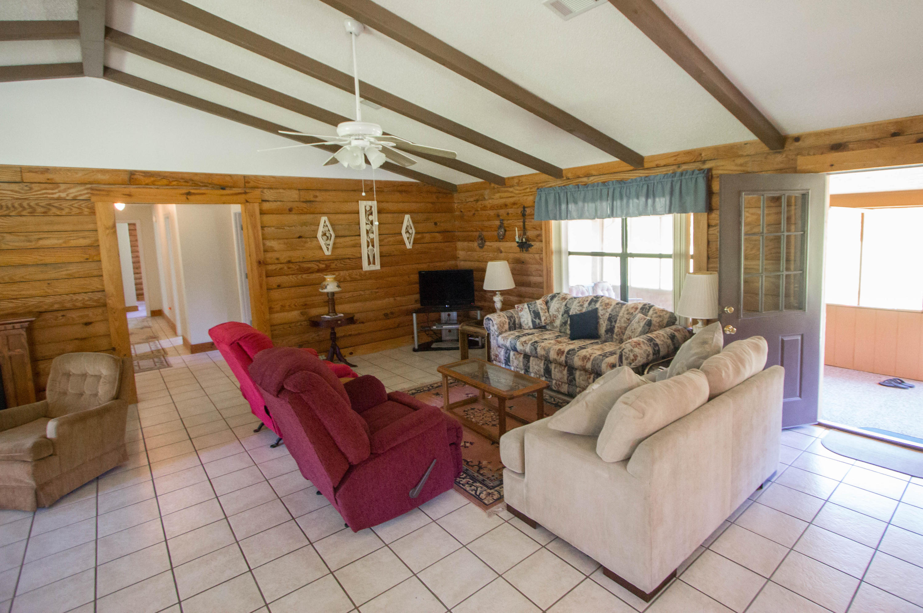 PRCL C DESC MORE AS:COM AT THE NW/C OF SEC RUN S 00 DEG 00'00''W 658.04 FT RUN N 84 DEG 32'53''E 174 - Residential