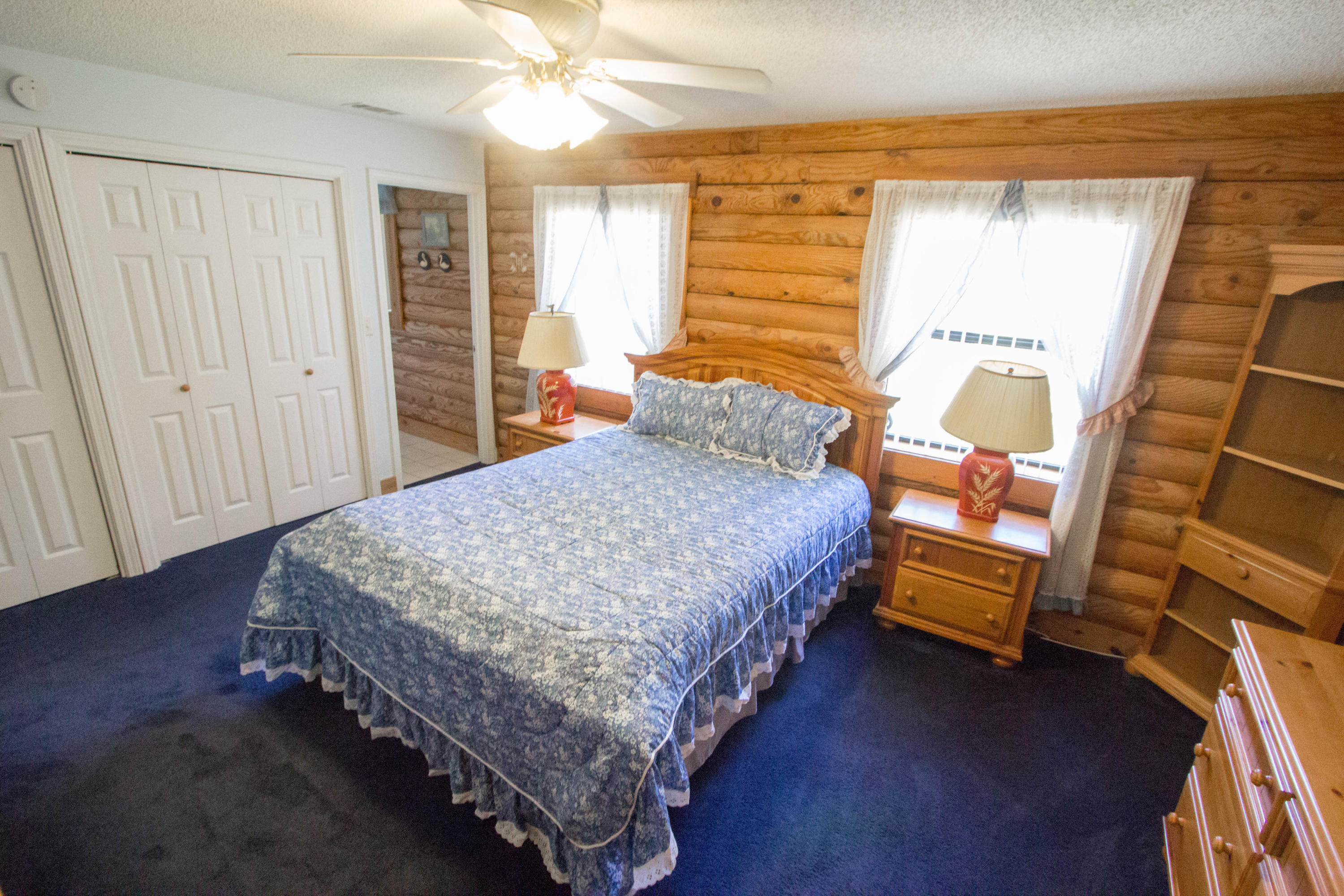 PRCL C DESC MORE AS:COM AT THE NW/C OF SEC RUN S 00 DEG 00'00''W 658.04 FT RUN N 84 DEG 32'53''E 174 - Residential