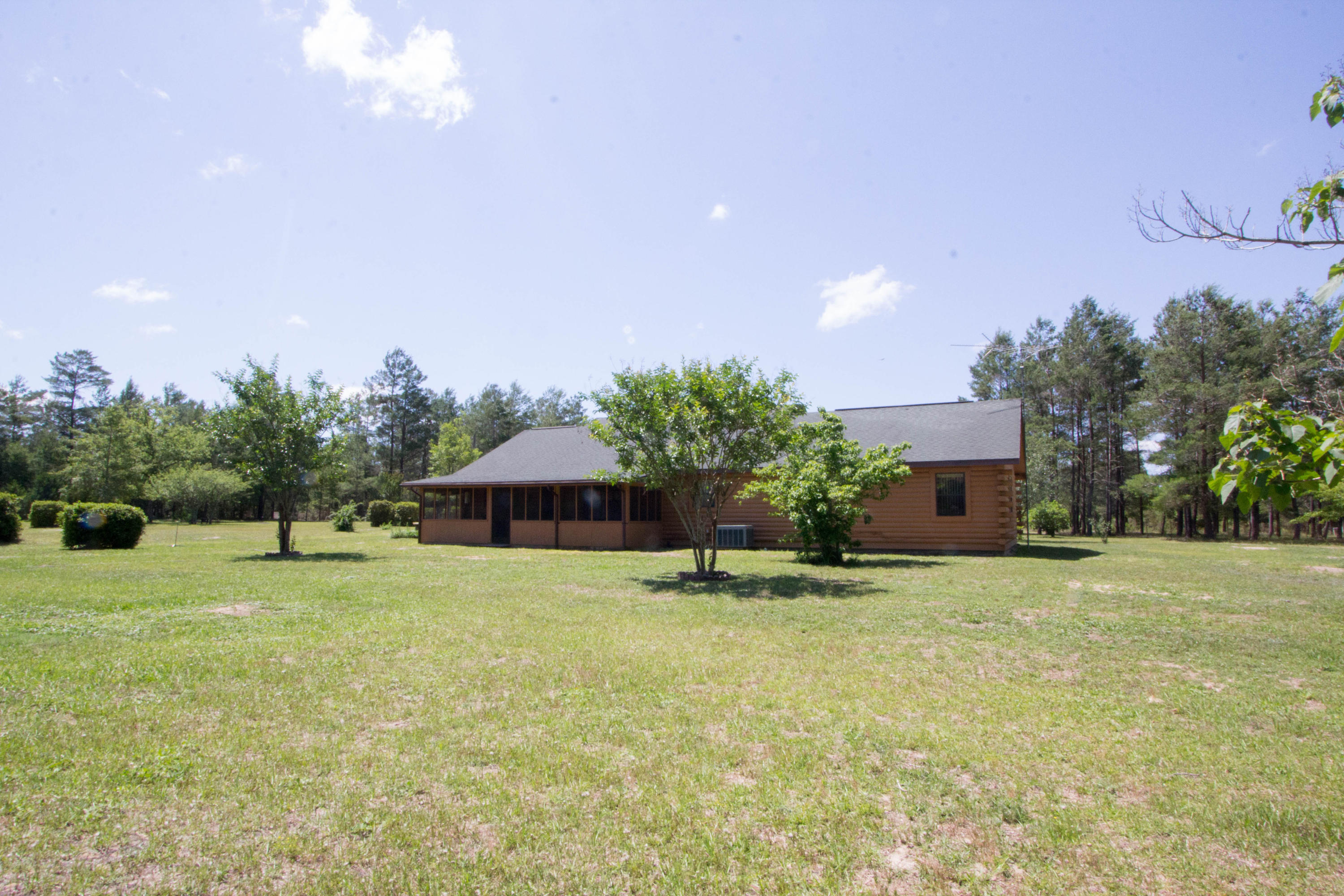 PRCL C DESC MORE AS:COM AT THE NW/C OF SEC RUN S 00 DEG 00'00''W 658.04 FT RUN N 84 DEG 32'53''E 174 - Residential