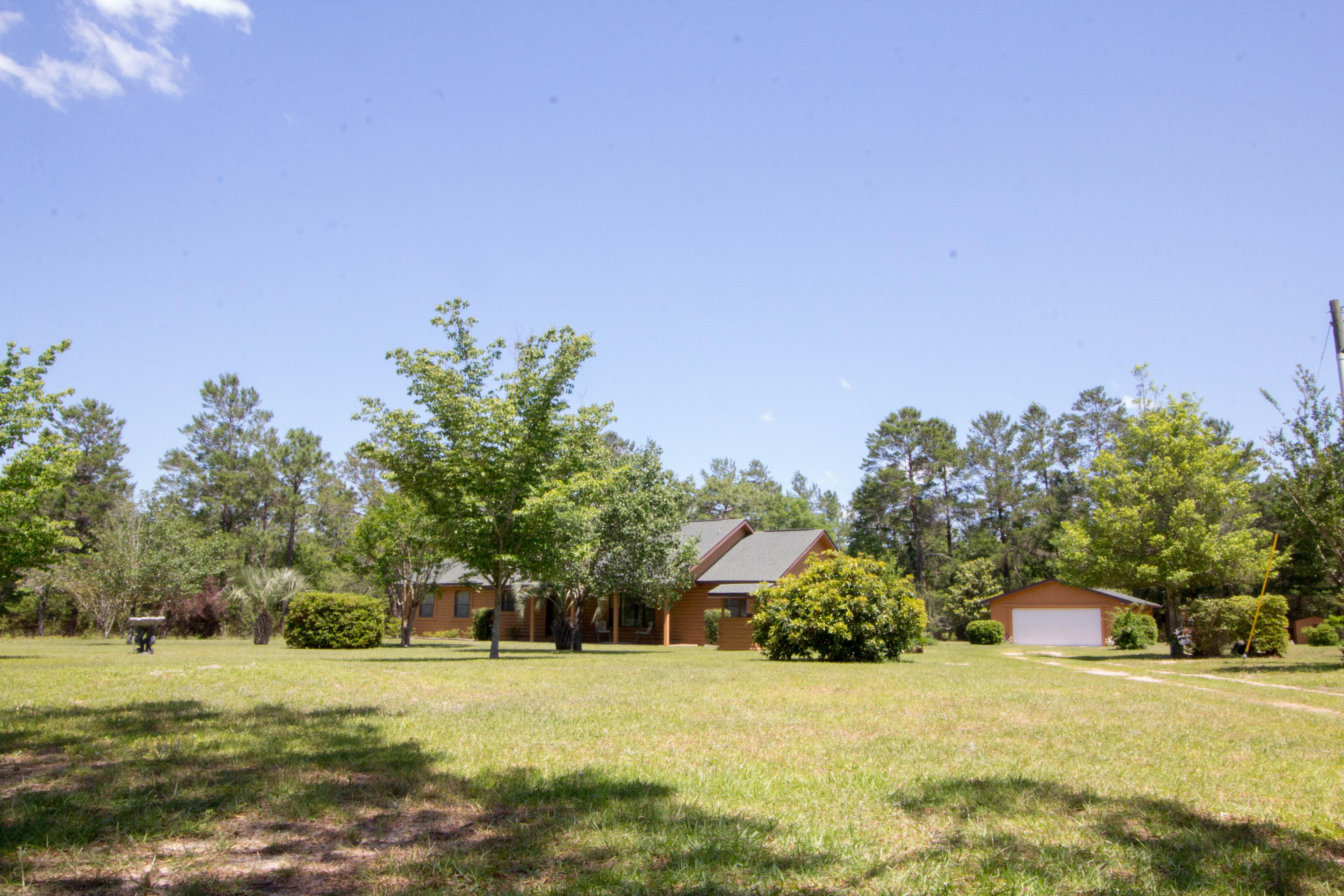 PRCL C DESC MORE AS:COM AT THE NW/C OF SEC RUN S 00 DEG 00'00''W 658.04 FT RUN N 84 DEG 32'53''E 174 - Residential