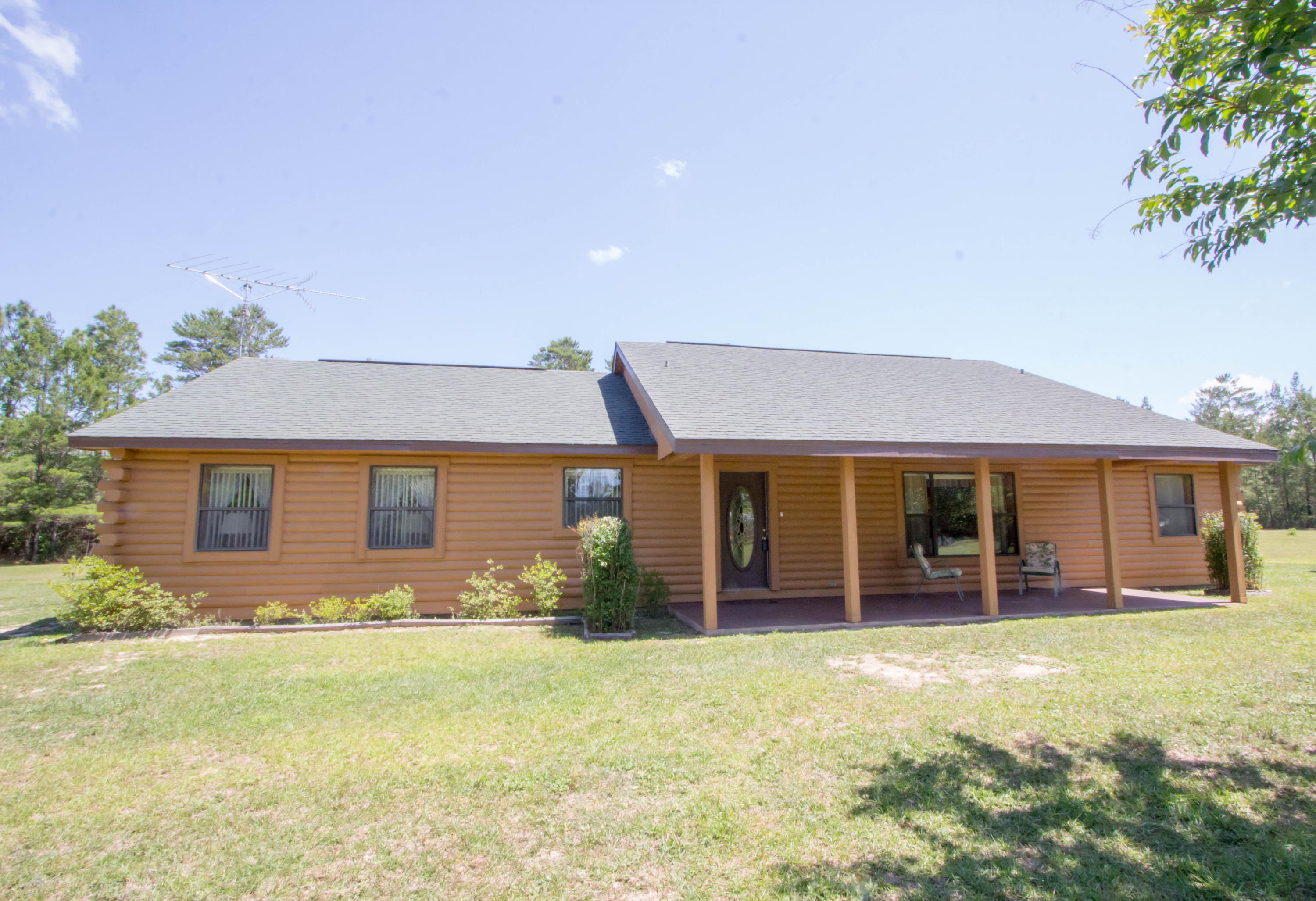 PRCL C DESC MORE AS:COM AT THE NW/C OF SEC RUN S 00 DEG 00'00''W 658.04 FT RUN N 84 DEG 32'53''E 174 - Residential