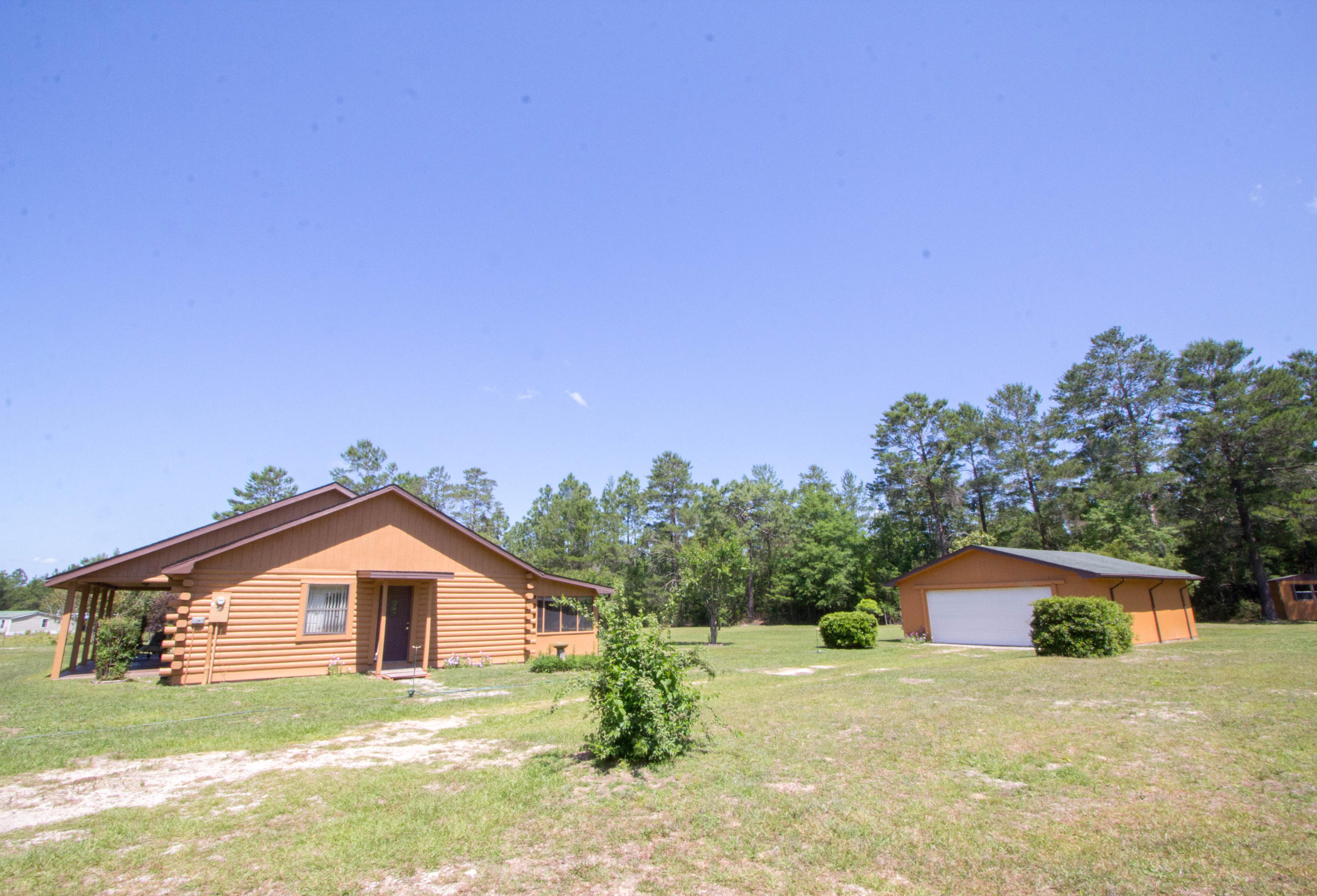 PRCL C DESC MORE AS:COM AT THE NW/C OF SEC RUN S 00 DEG 00'00''W 658.04 FT RUN N 84 DEG 32'53''E 174 - Residential