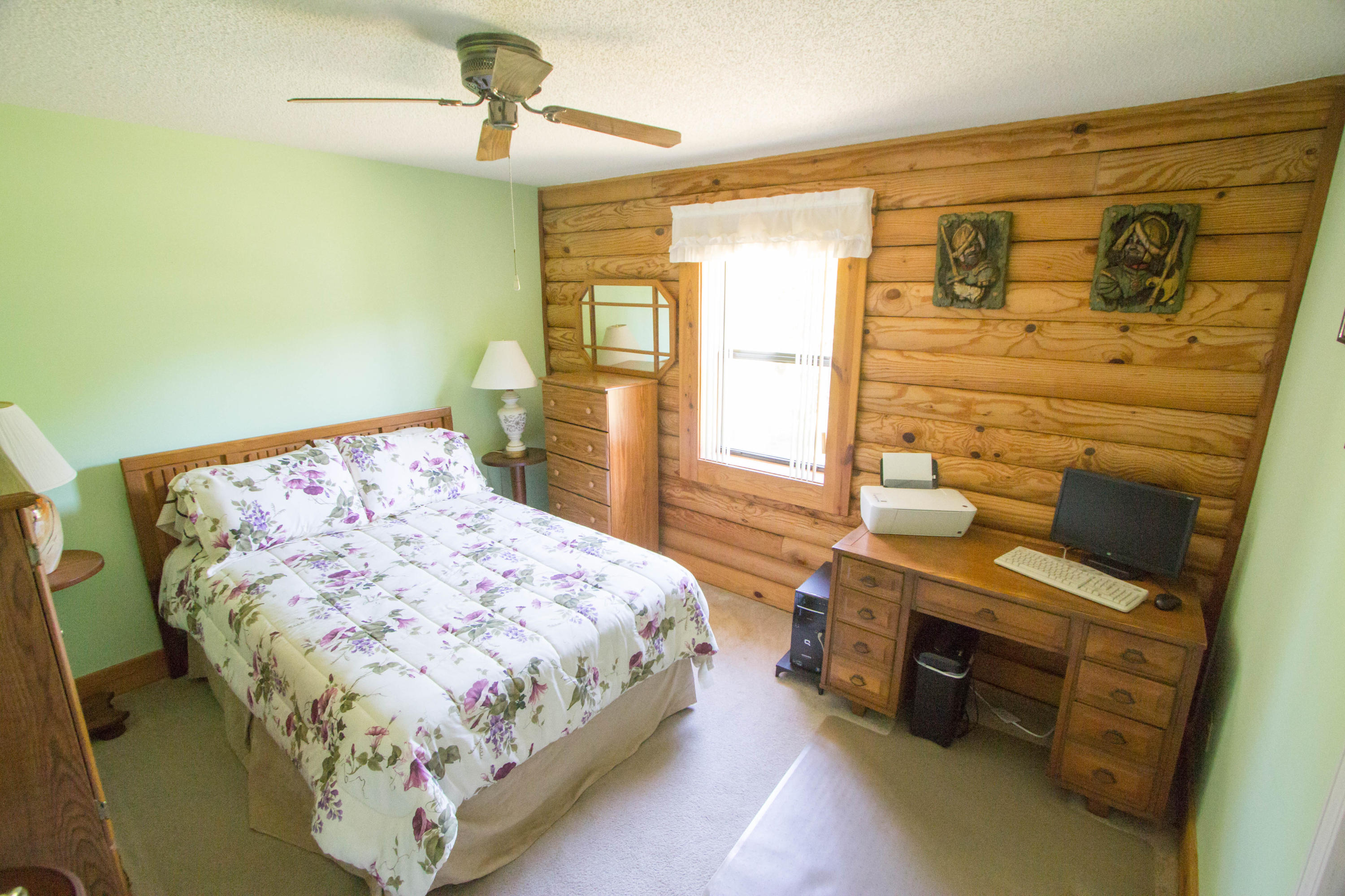 PRCL C DESC MORE AS:COM AT THE NW/C OF SEC RUN S 00 DEG 00'00''W 658.04 FT RUN N 84 DEG 32'53''E 174 - Residential