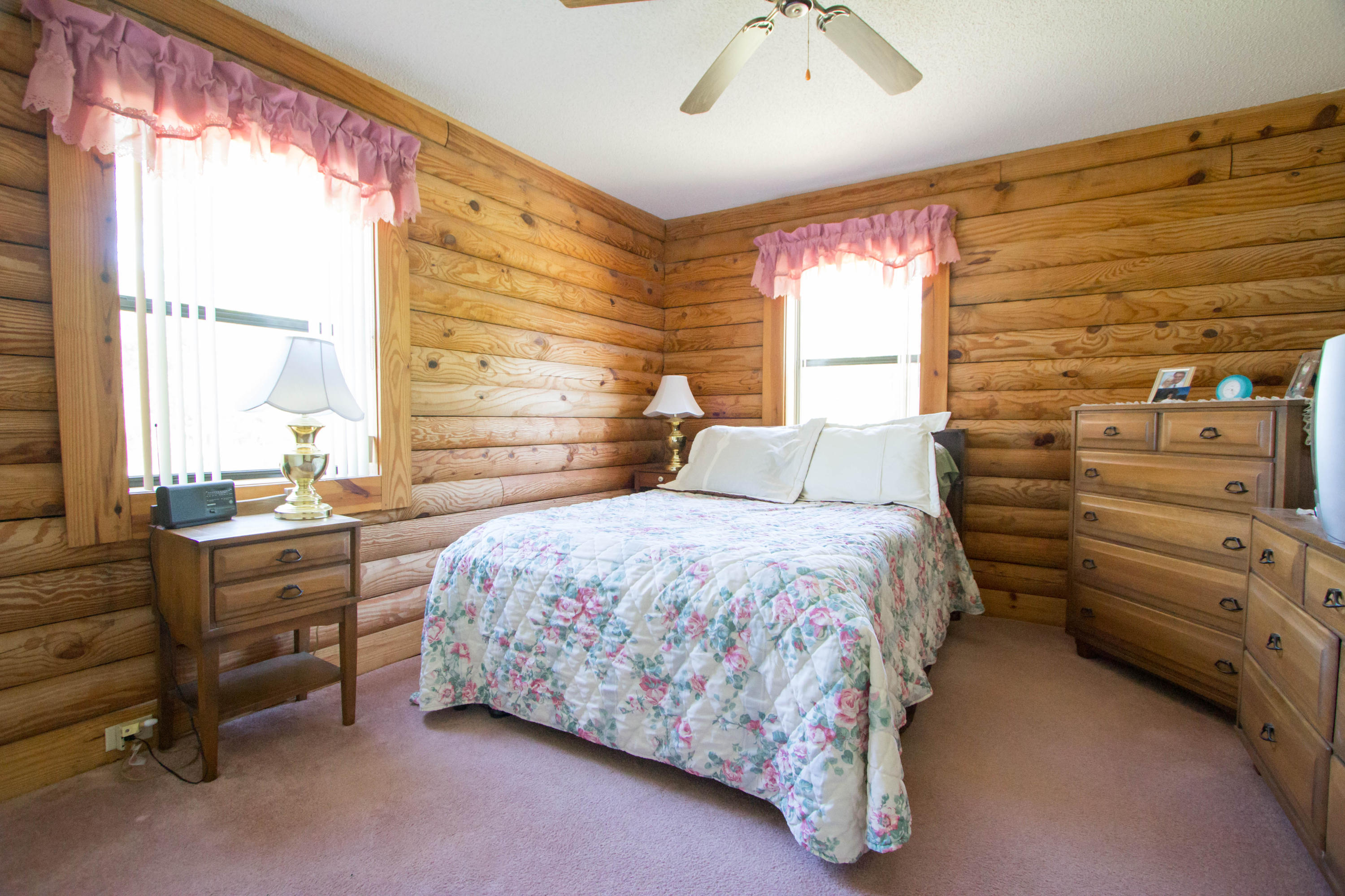 PRCL C DESC MORE AS:COM AT THE NW/C OF SEC RUN S 00 DEG 00'00''W 658.04 FT RUN N 84 DEG 32'53''E 174 - Residential