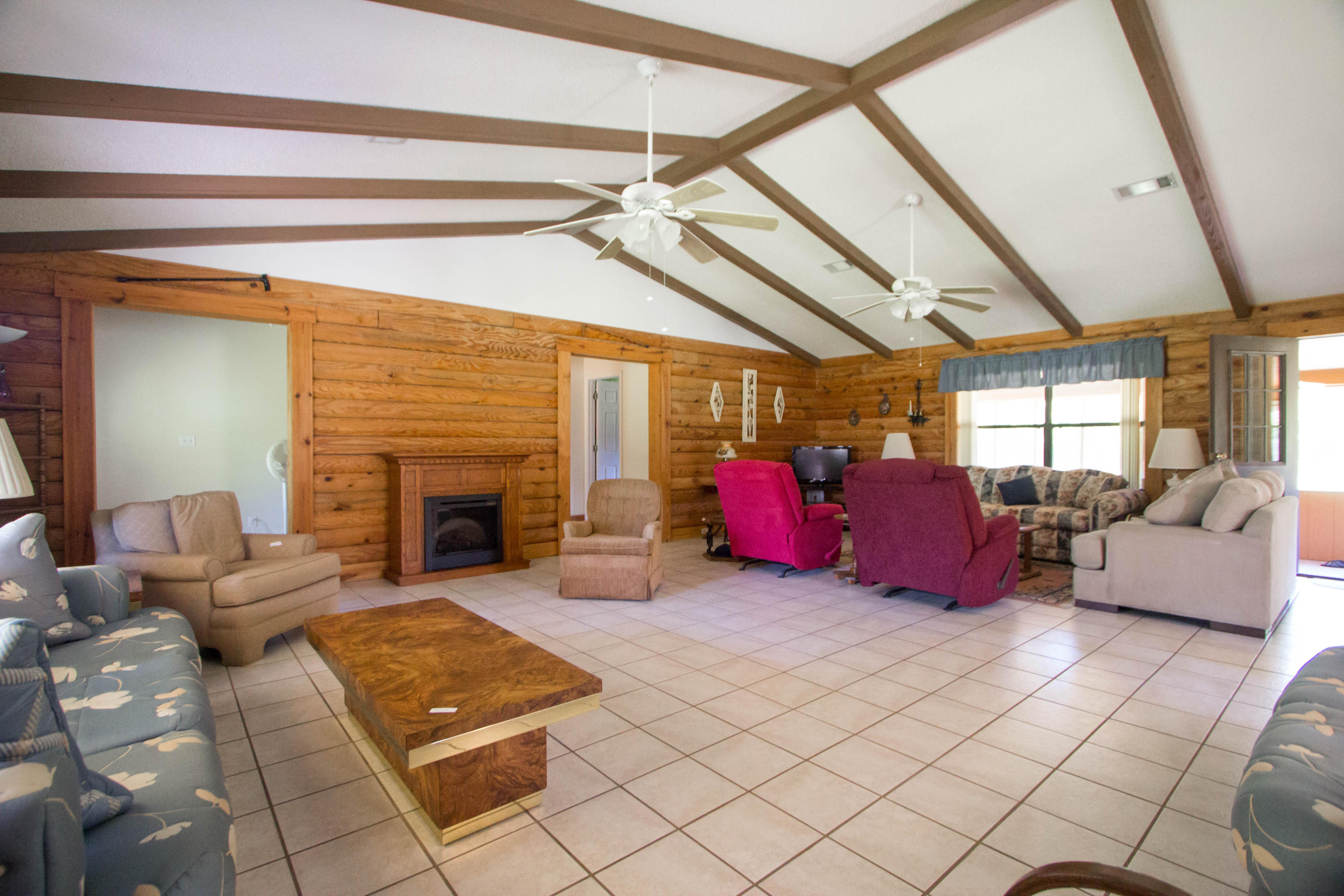 PRCL C DESC MORE AS:COM AT THE NW/C OF SEC RUN S 00 DEG 00'00''W 658.04 FT RUN N 84 DEG 32'53''E 174 - Residential