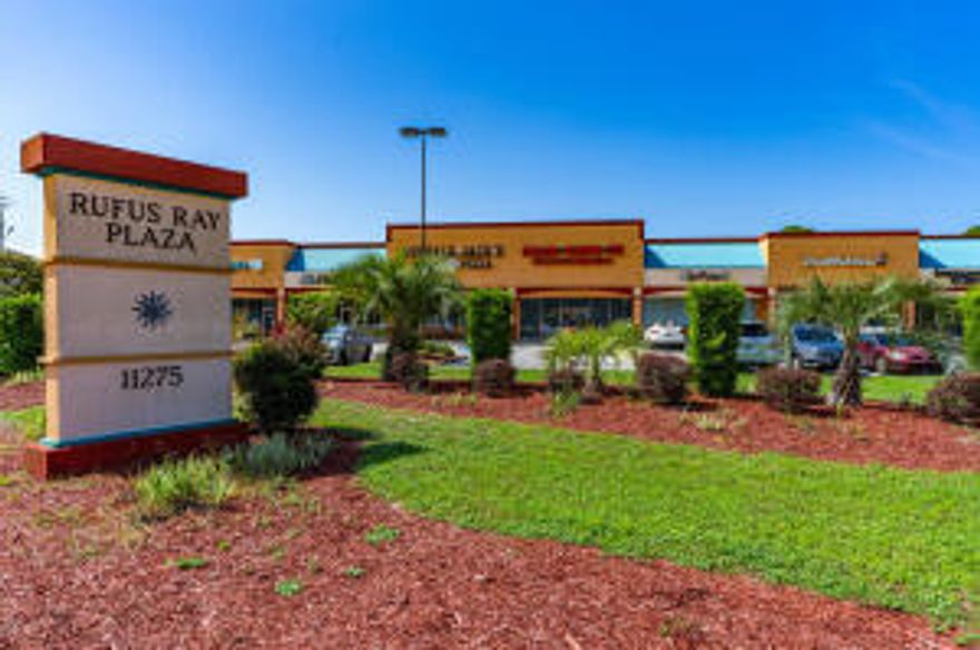 Retail space at Rufus Ray Plaza on Emerald Coast Pkwy just west of Silver Sands Outlet Mall, great visibility, high traffic count, adjacent unit will be available November 1st