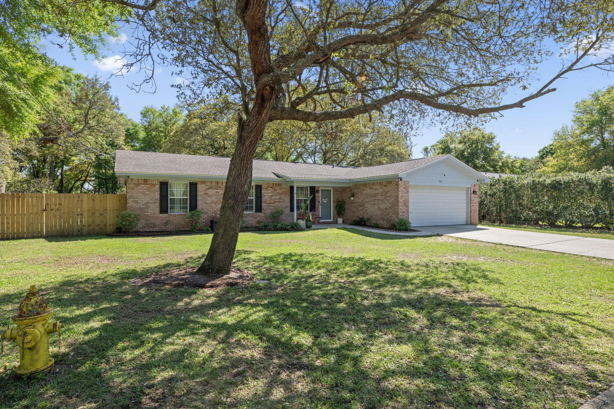 COUNTRY BREEZE ESTATES - Residential