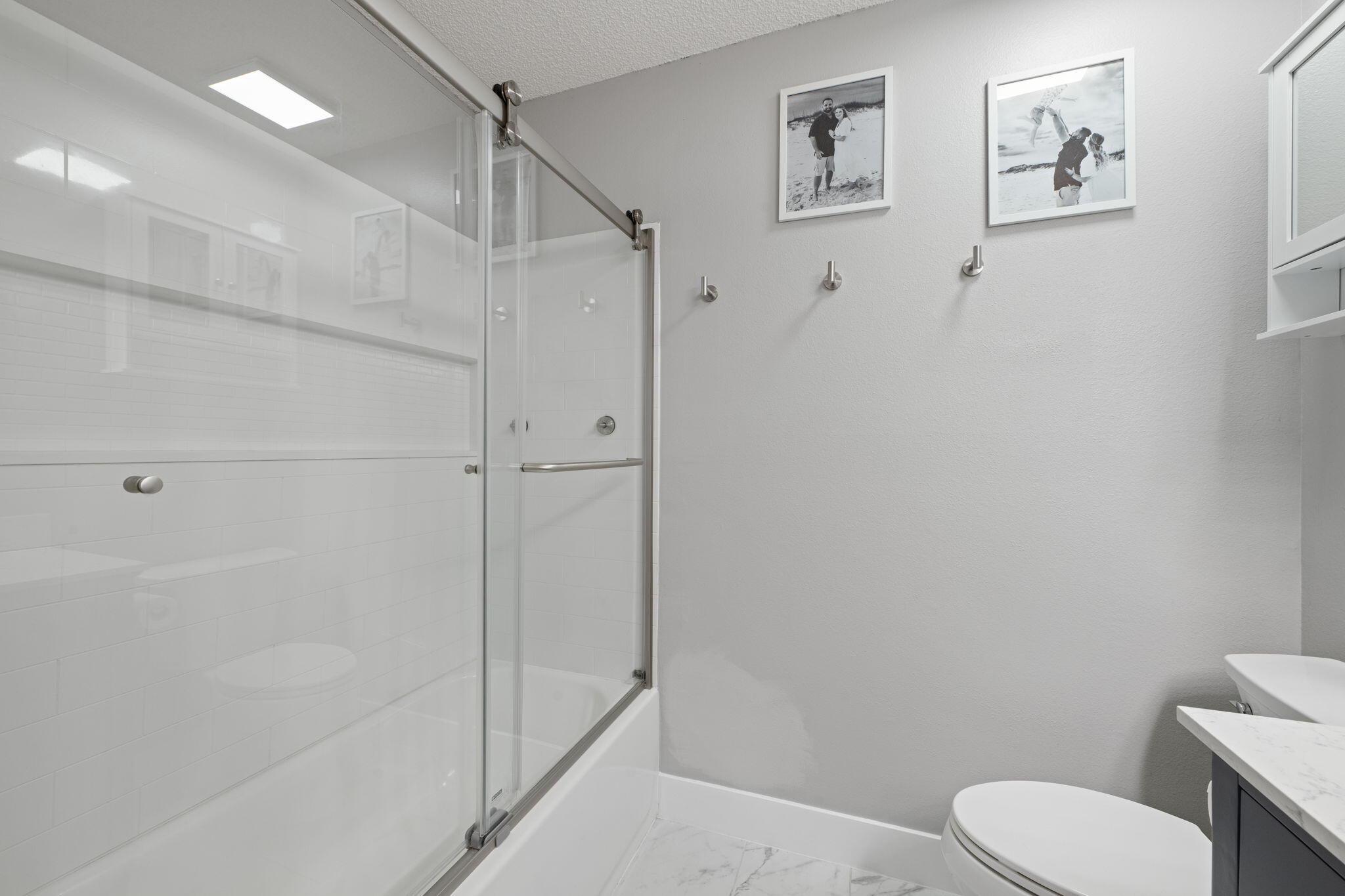 COUNTRY BREEZE ESTATES - Residential