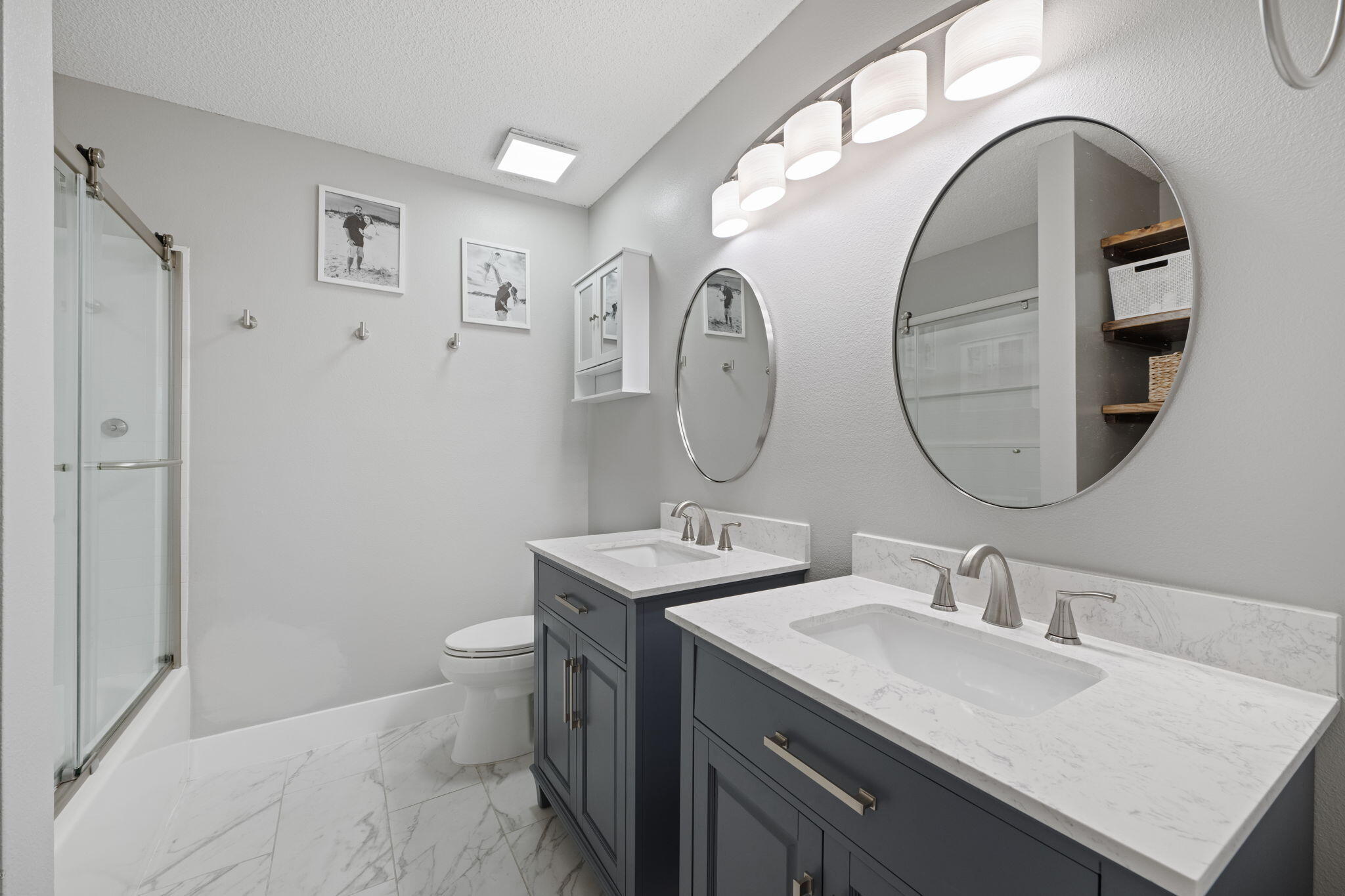 COUNTRY BREEZE ESTATES - Residential