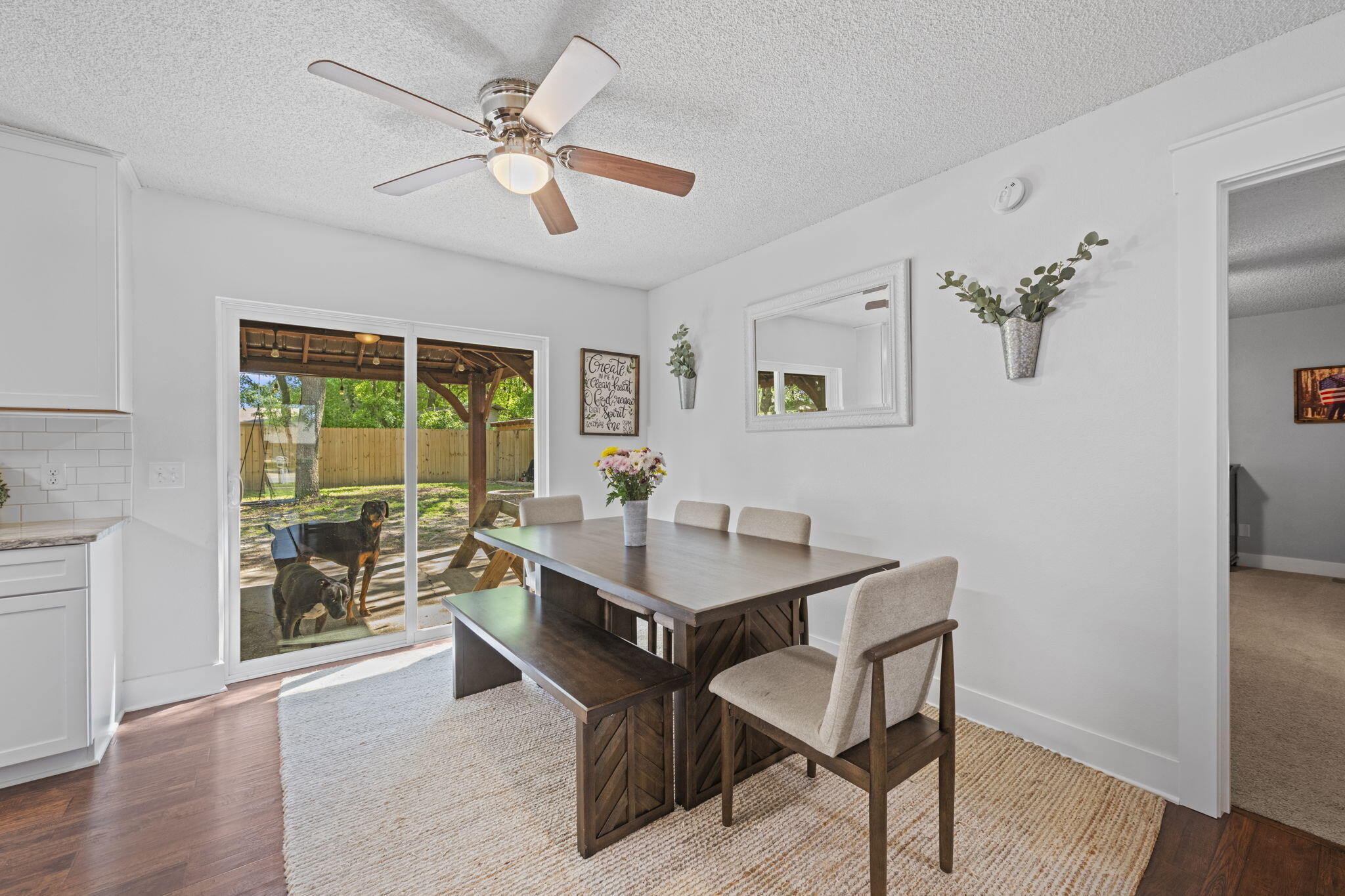 COUNTRY BREEZE ESTATES - Residential