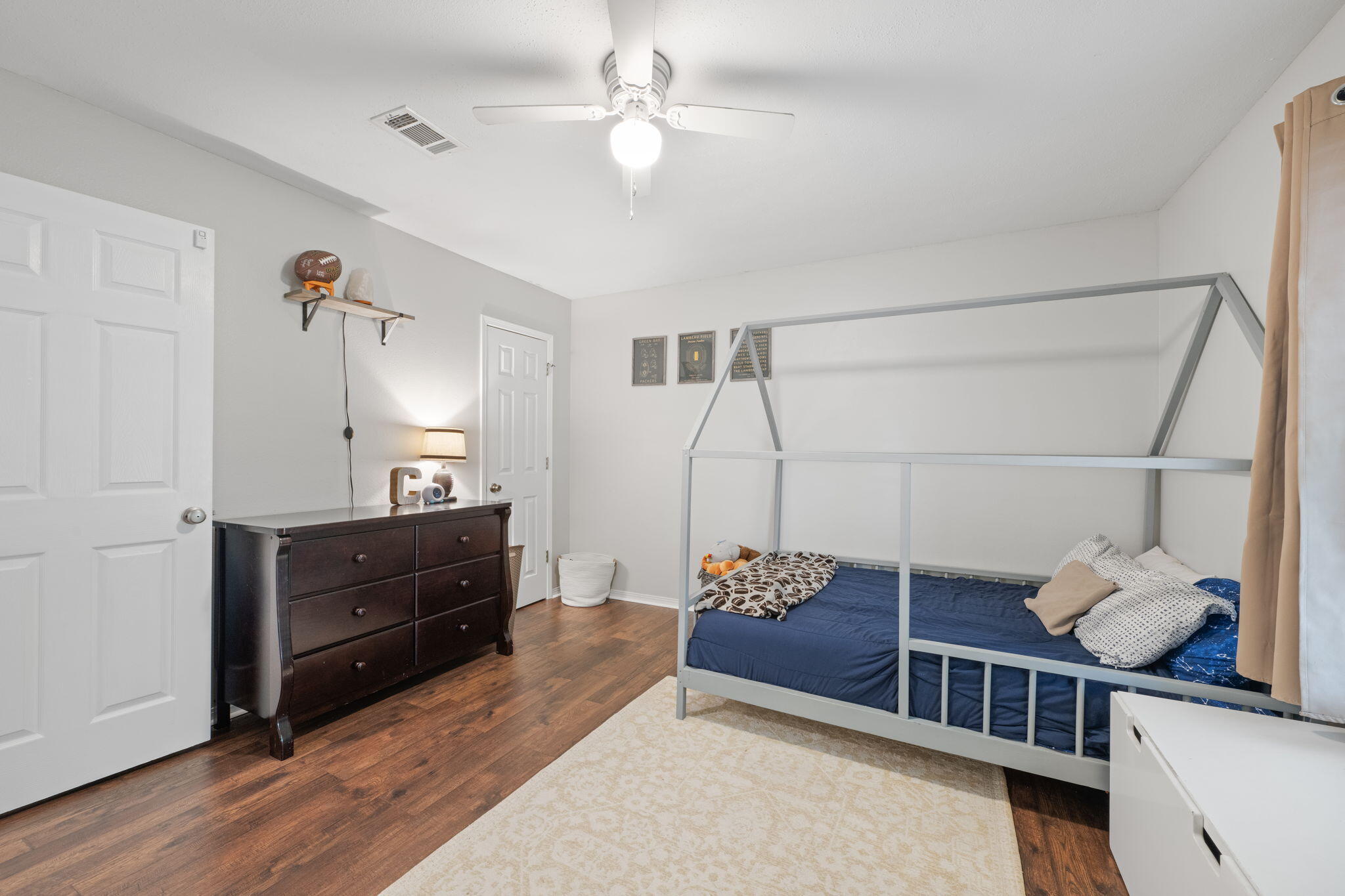 COUNTRY BREEZE ESTATES - Residential