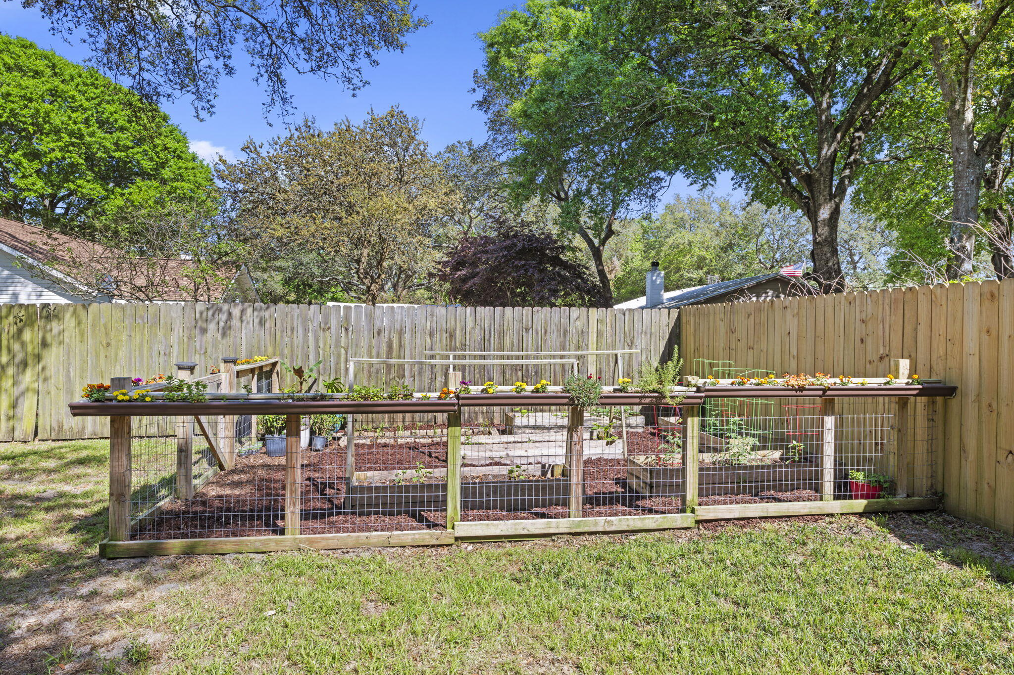COUNTRY BREEZE ESTATES - Residential
