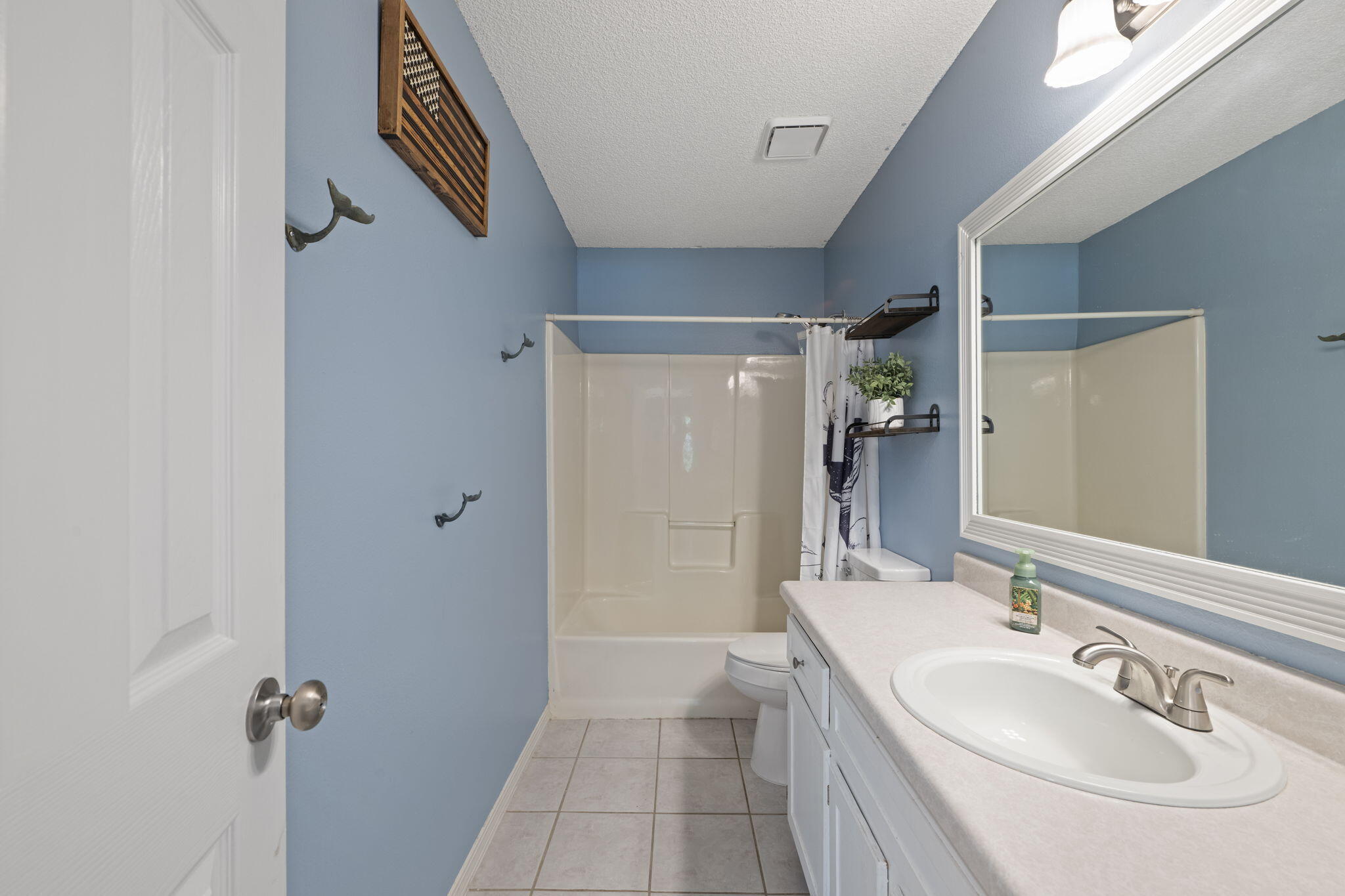 COUNTRY BREEZE ESTATES - Residential