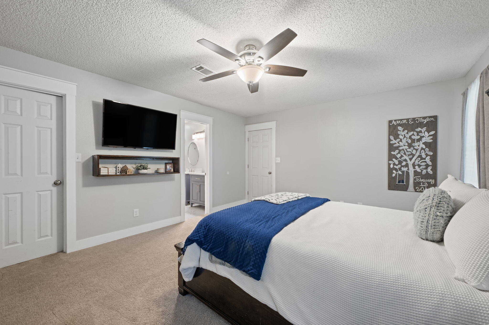 COUNTRY BREEZE ESTATES - Residential