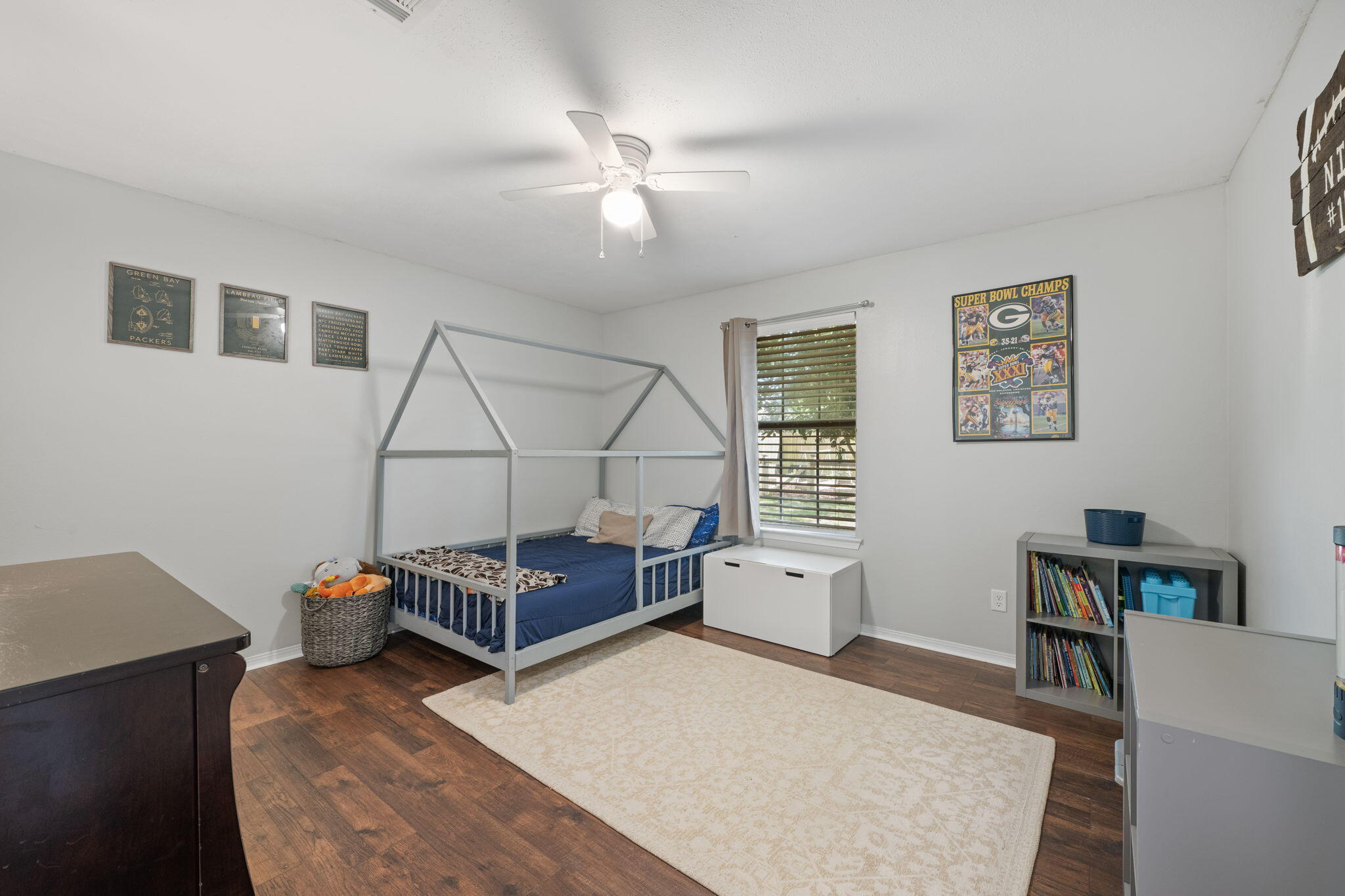 COUNTRY BREEZE ESTATES - Residential