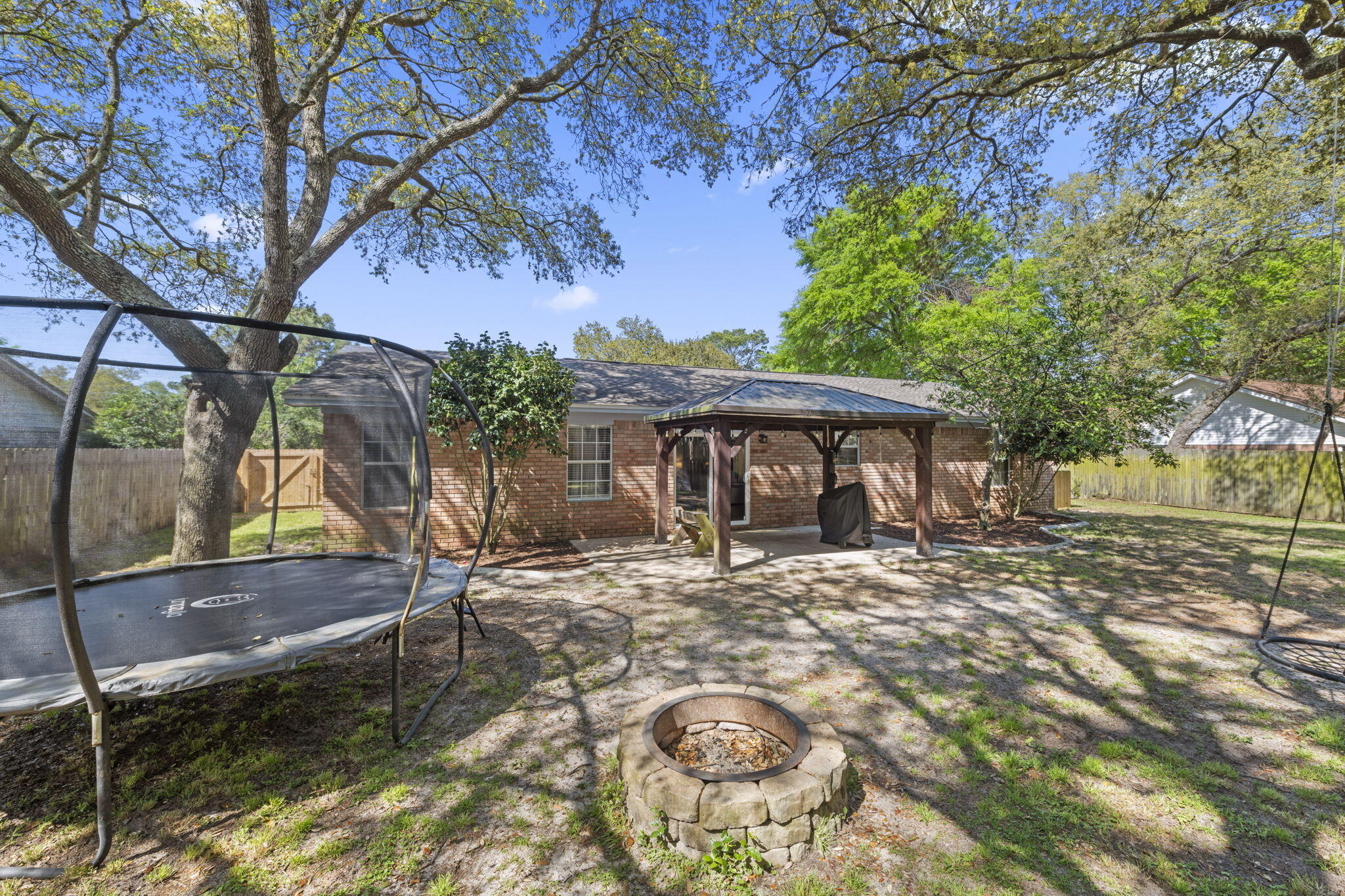 COUNTRY BREEZE ESTATES - Residential