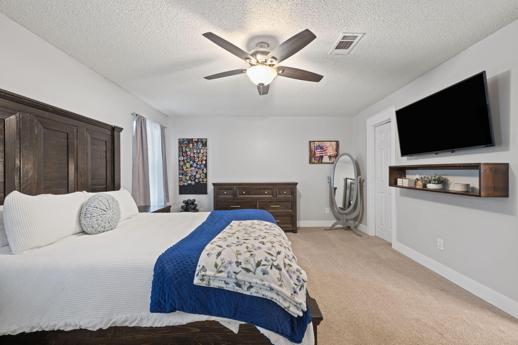 COUNTRY BREEZE ESTATES - Residential