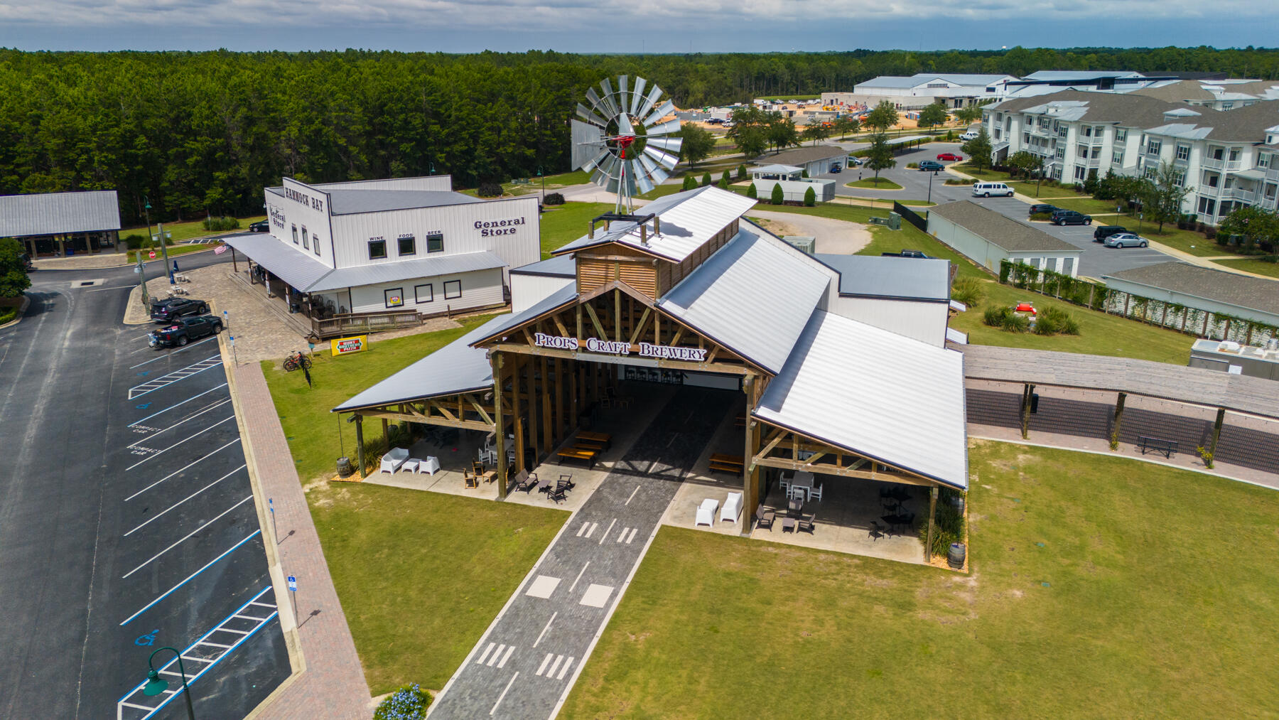 HAMMOCK BAY - Residential