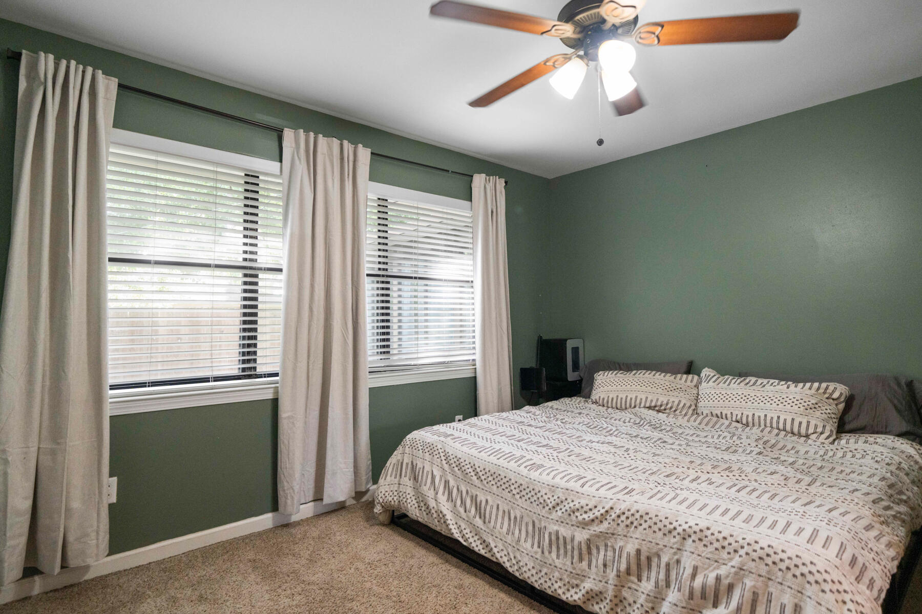 PINE MEADOWS - Residential