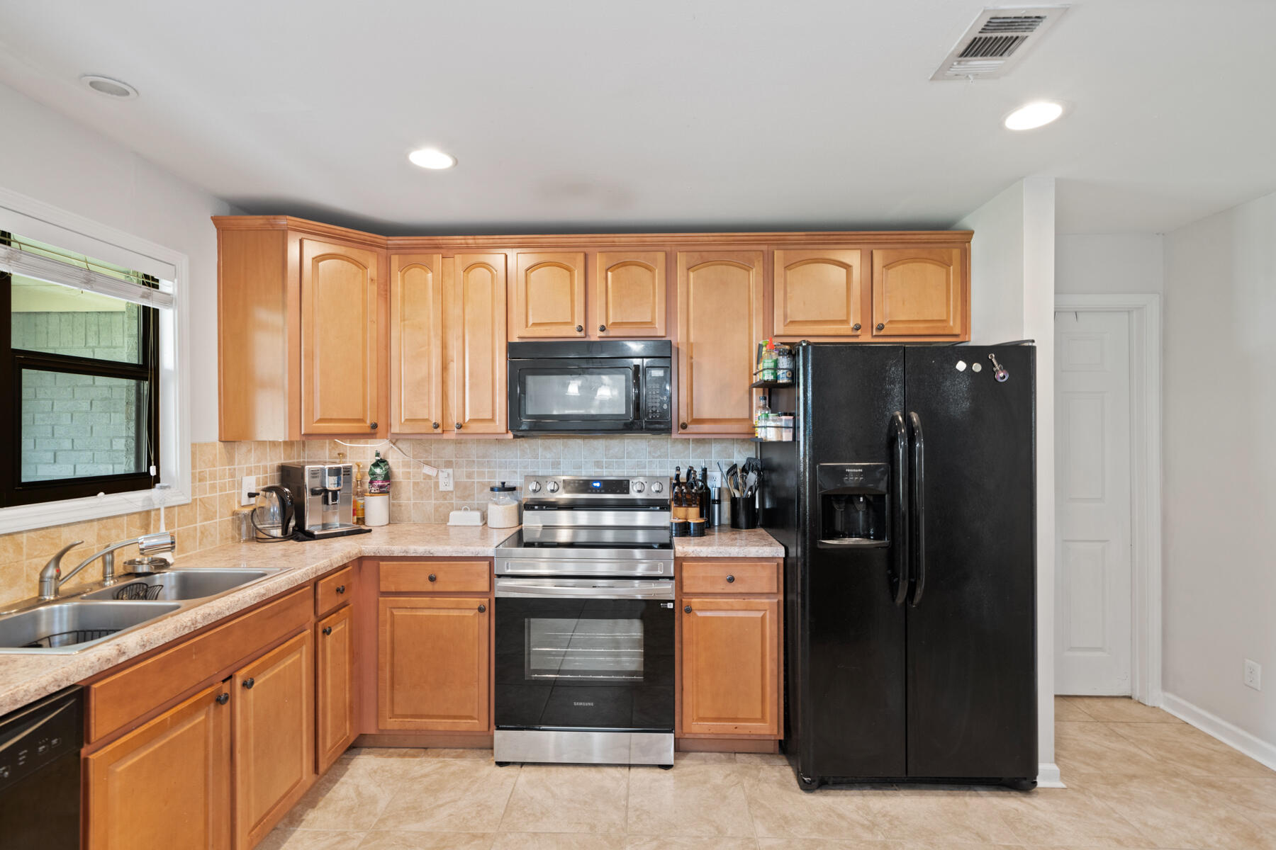 PINE MEADOWS - Residential