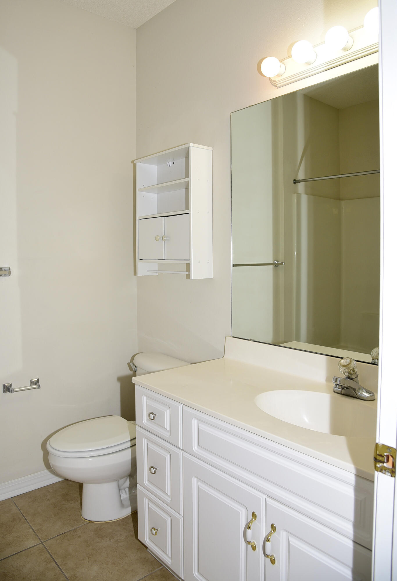 THE OAKS AT NICEVILLE PH I - Residential Lease