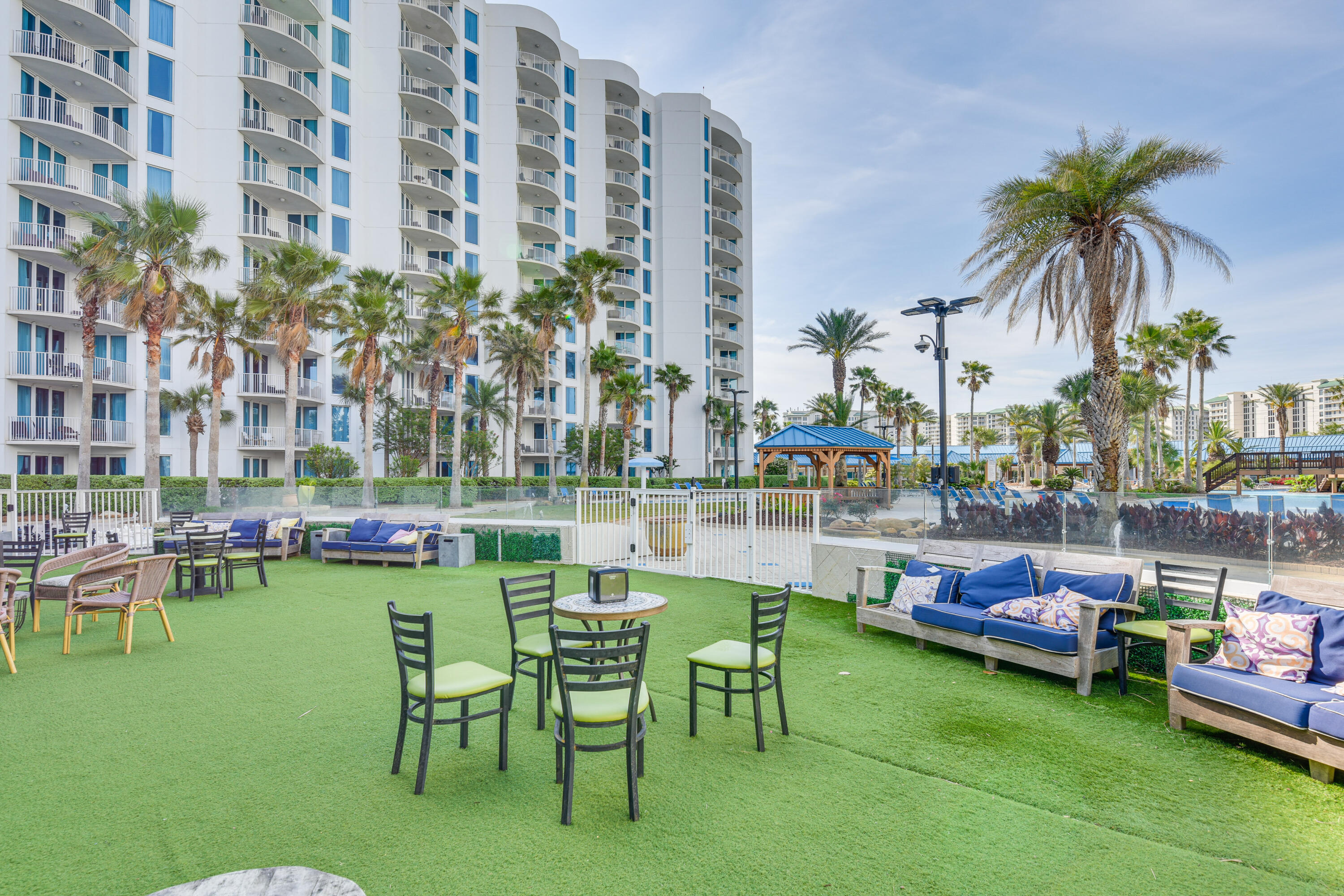 THE PALMS OF DESTIN - Residential
