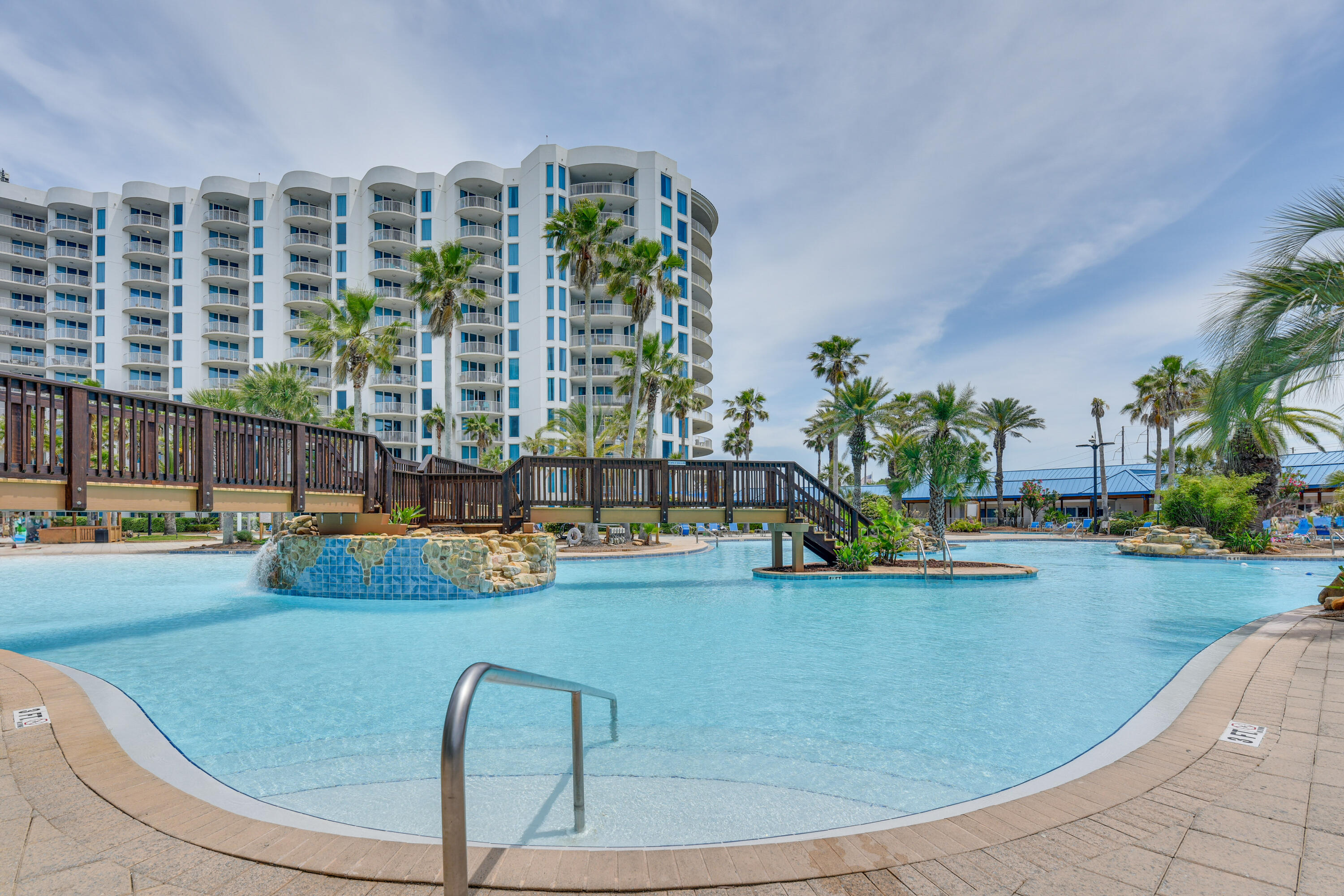 THE PALMS OF DESTIN - Residential