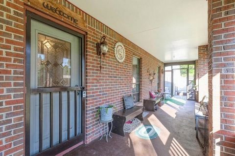 A home in DeFuniak Springs