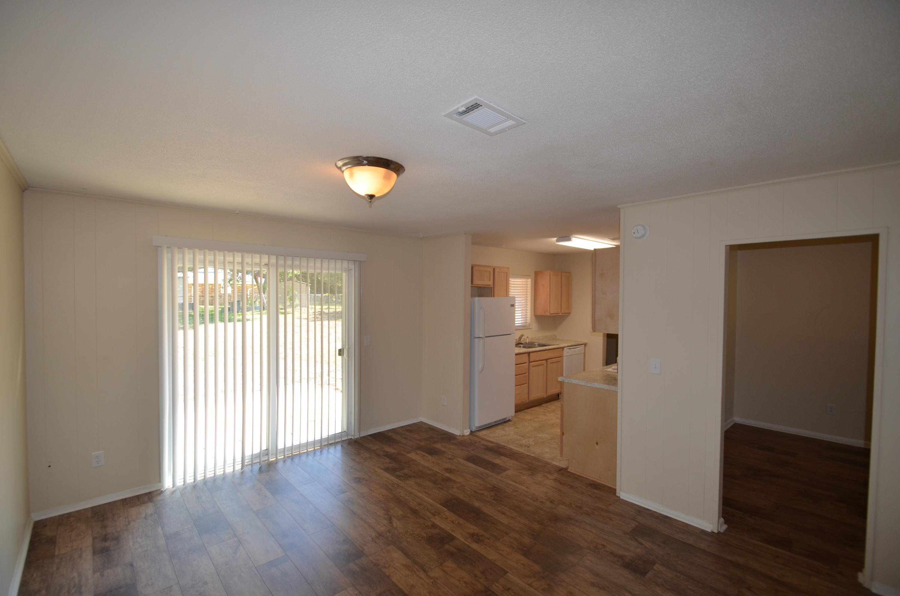 BAYOU WOODS - Residential Lease