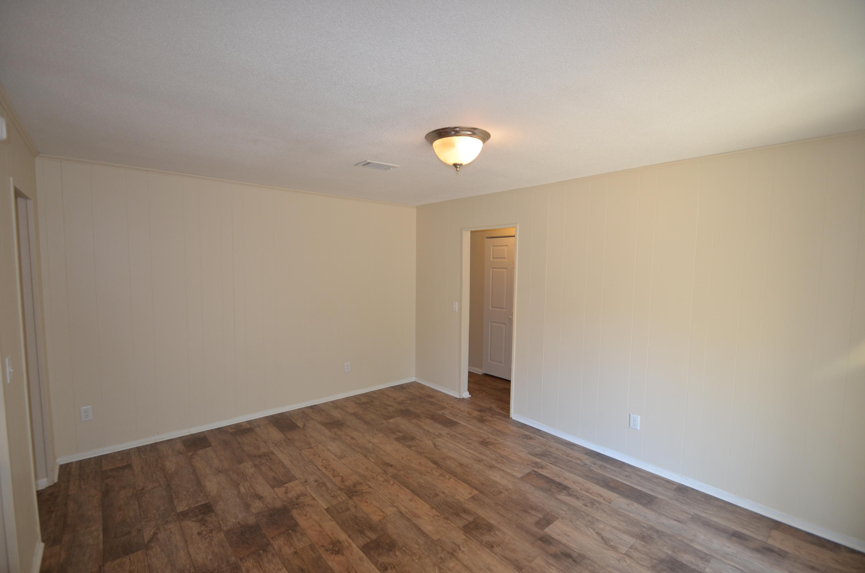 BAYOU WOODS - Residential Lease