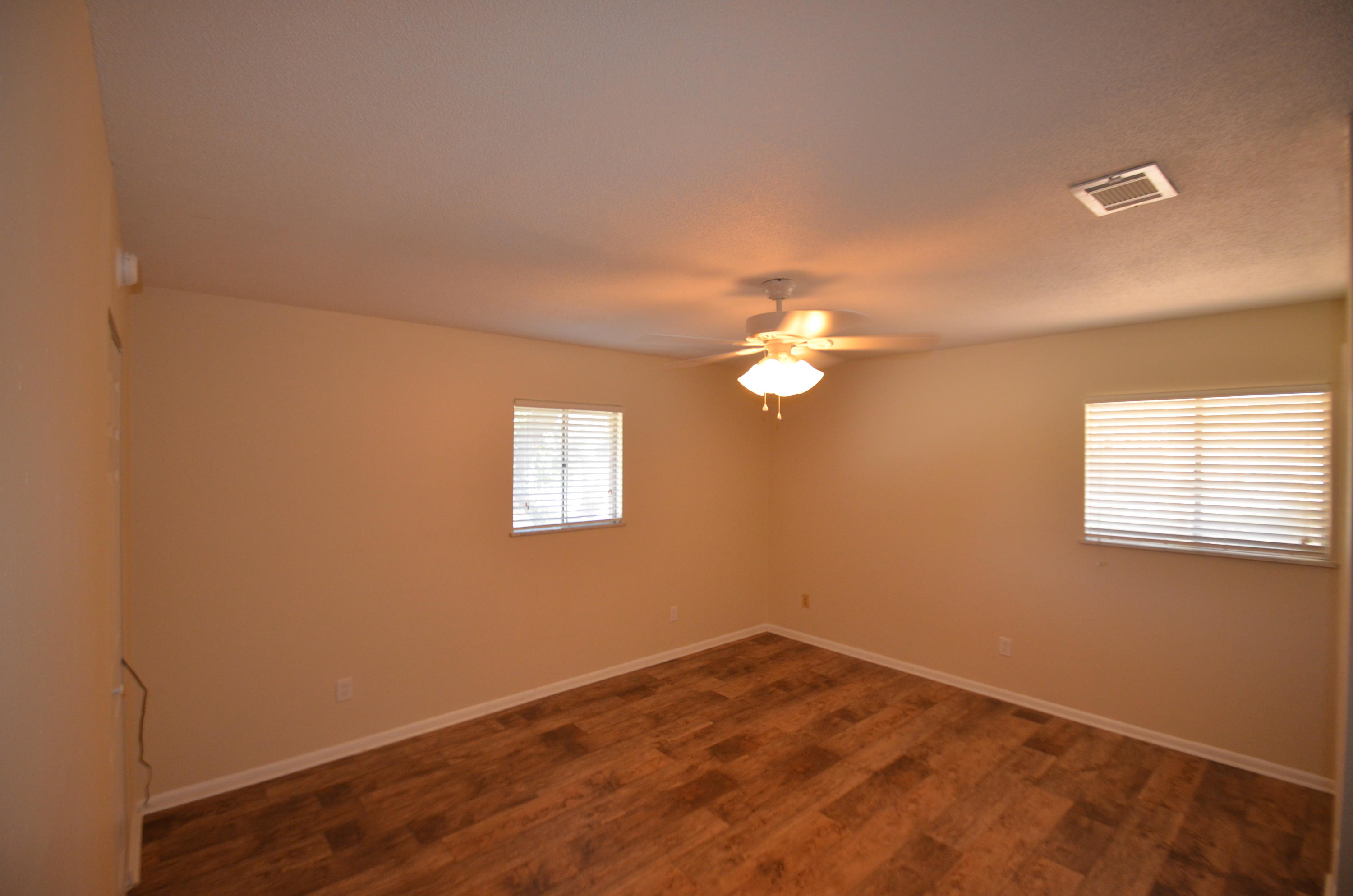 BAYOU WOODS - Residential Lease