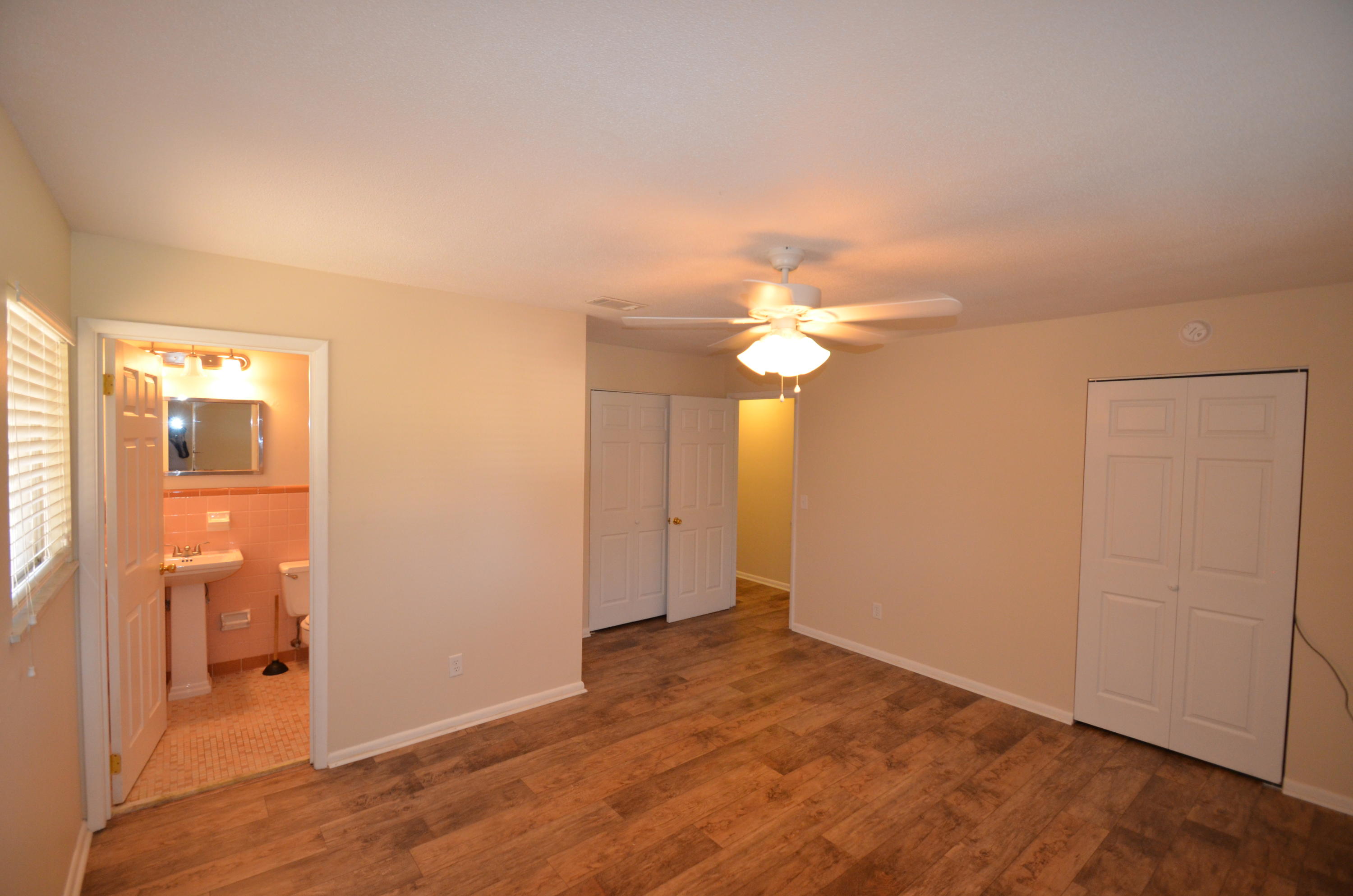 BAYOU WOODS - Residential Lease