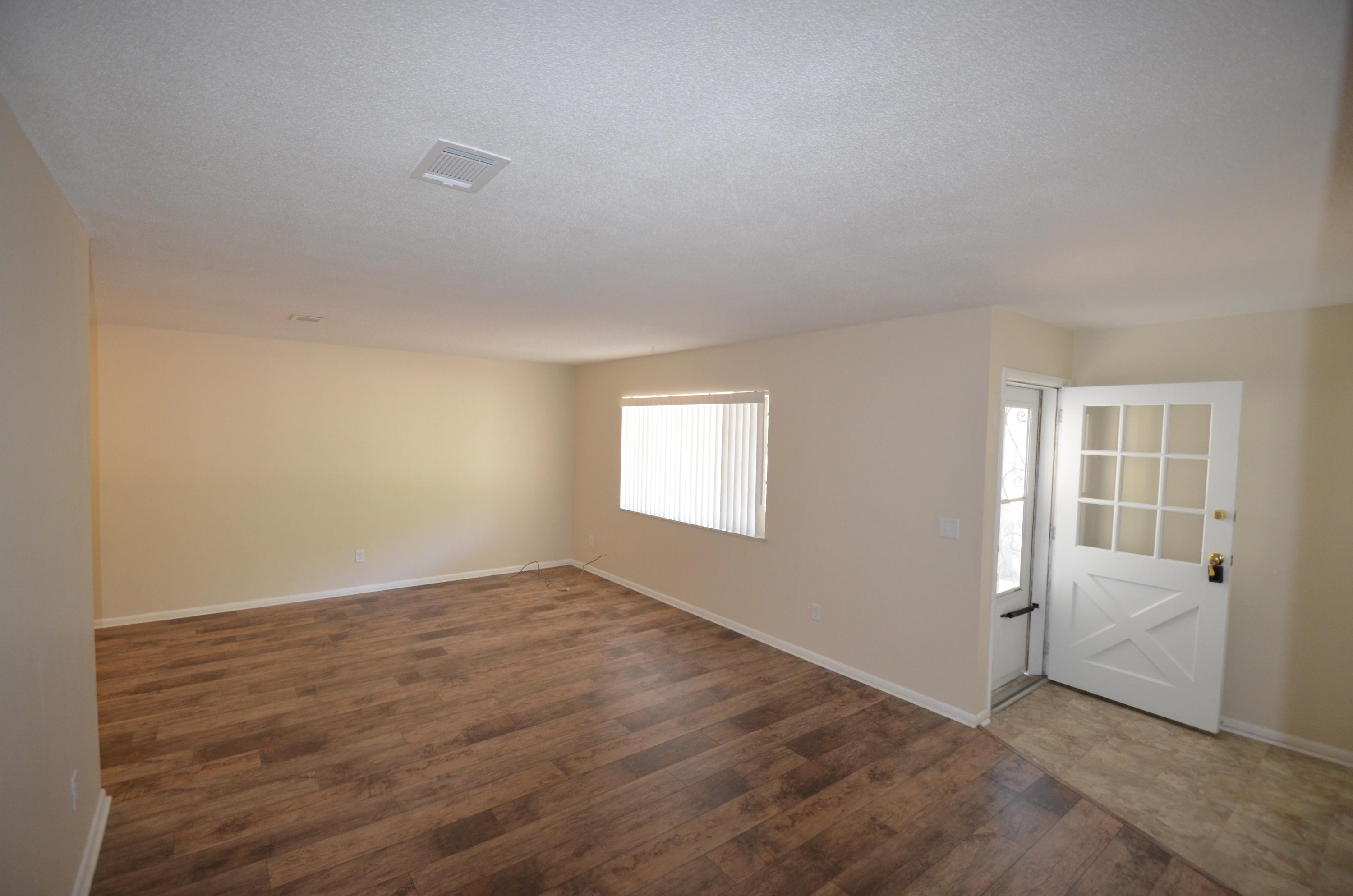 BAYOU WOODS - Residential Lease