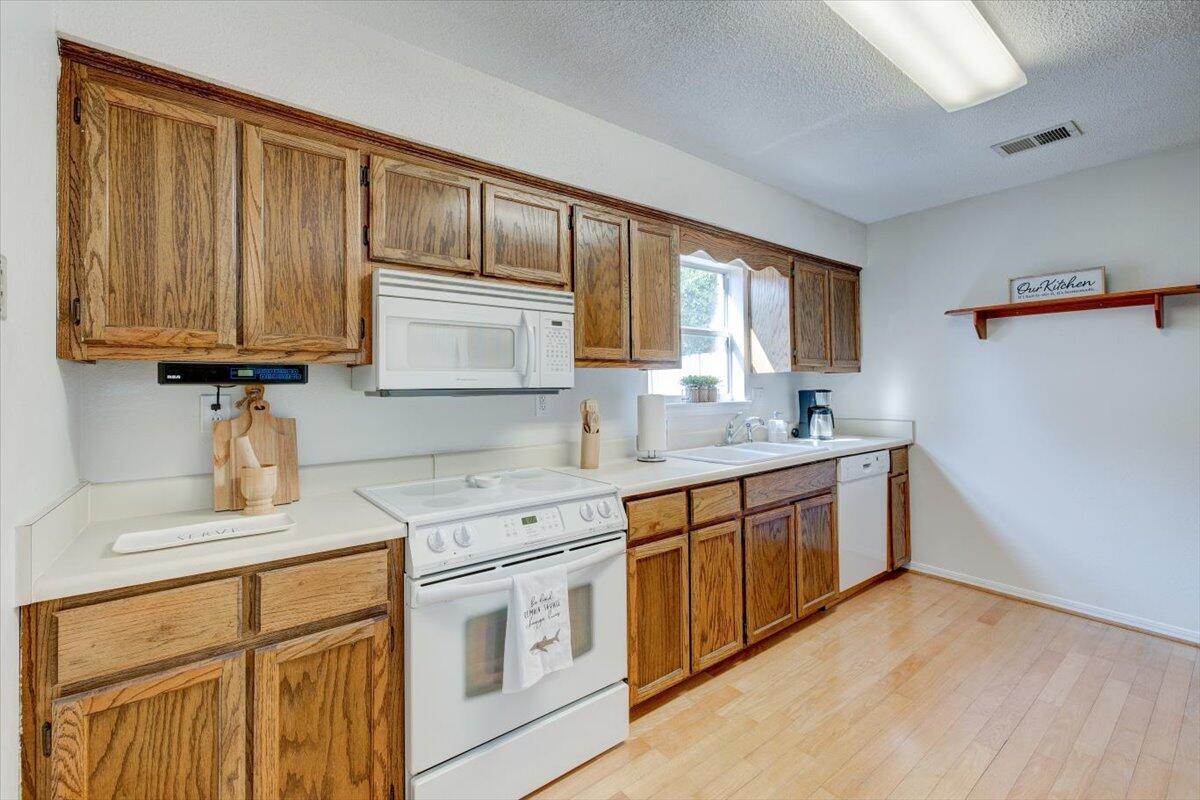 VALLEY T/H - Residential