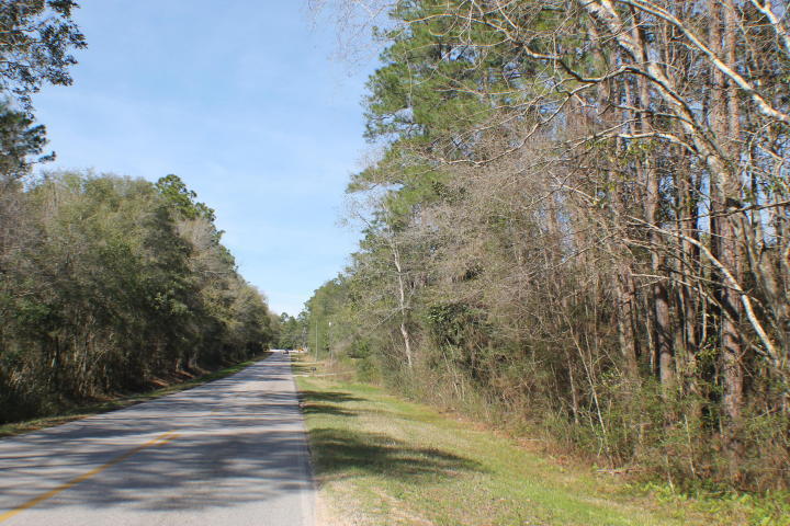 TWIN LAKES ESTATES - Land