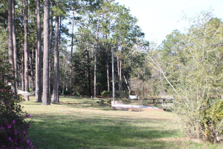 TWIN LAKES ESTATES - Land