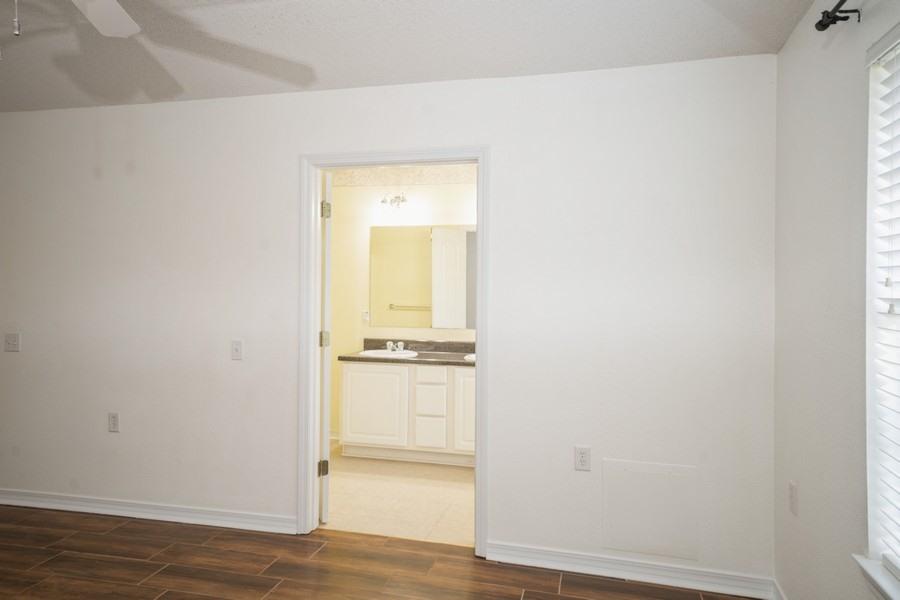 SHADOW LAKES - Residential