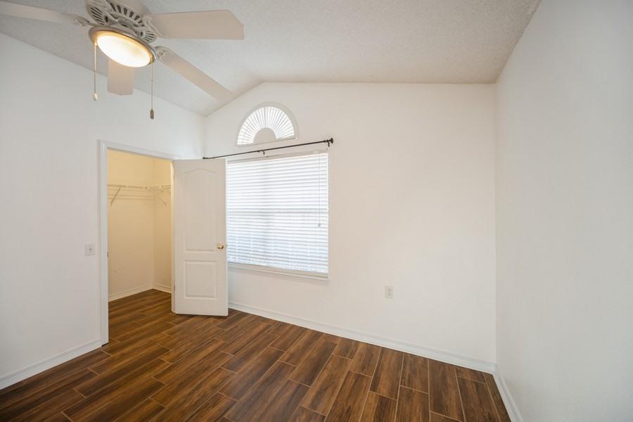 SHADOW LAKES - Residential