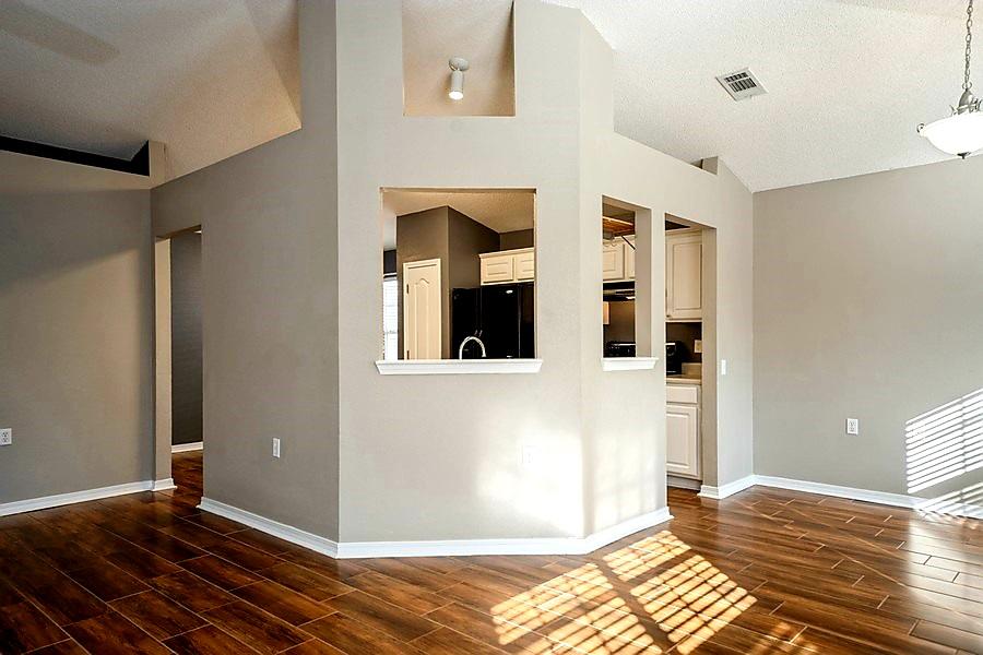 SHADOW LAKES - Residential