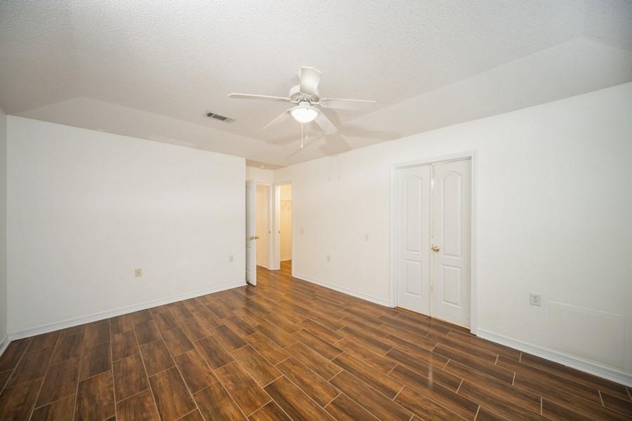 SHADOW LAKES - Residential