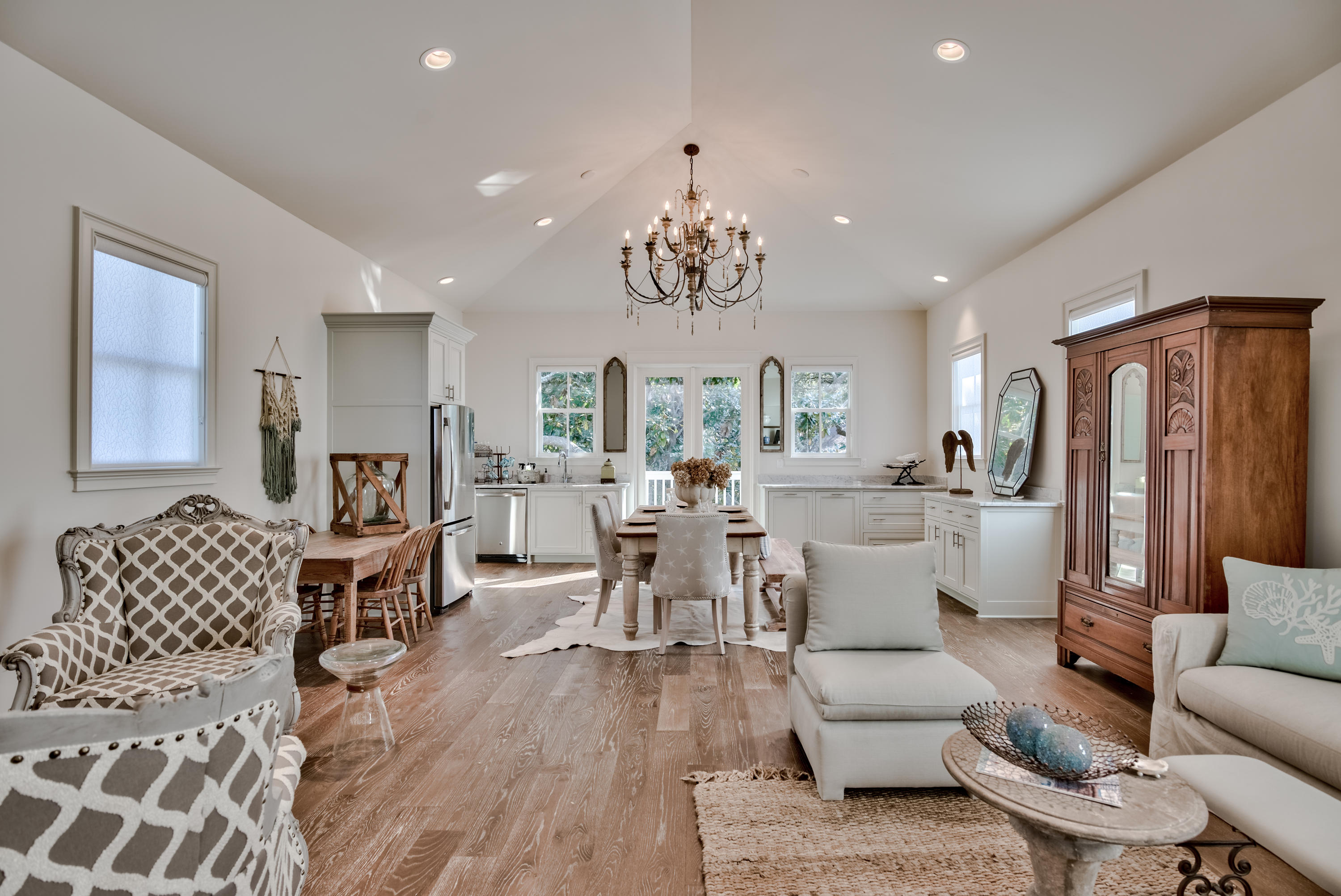 SEAGROVE VILLAGE 6TH ADD - Residential
