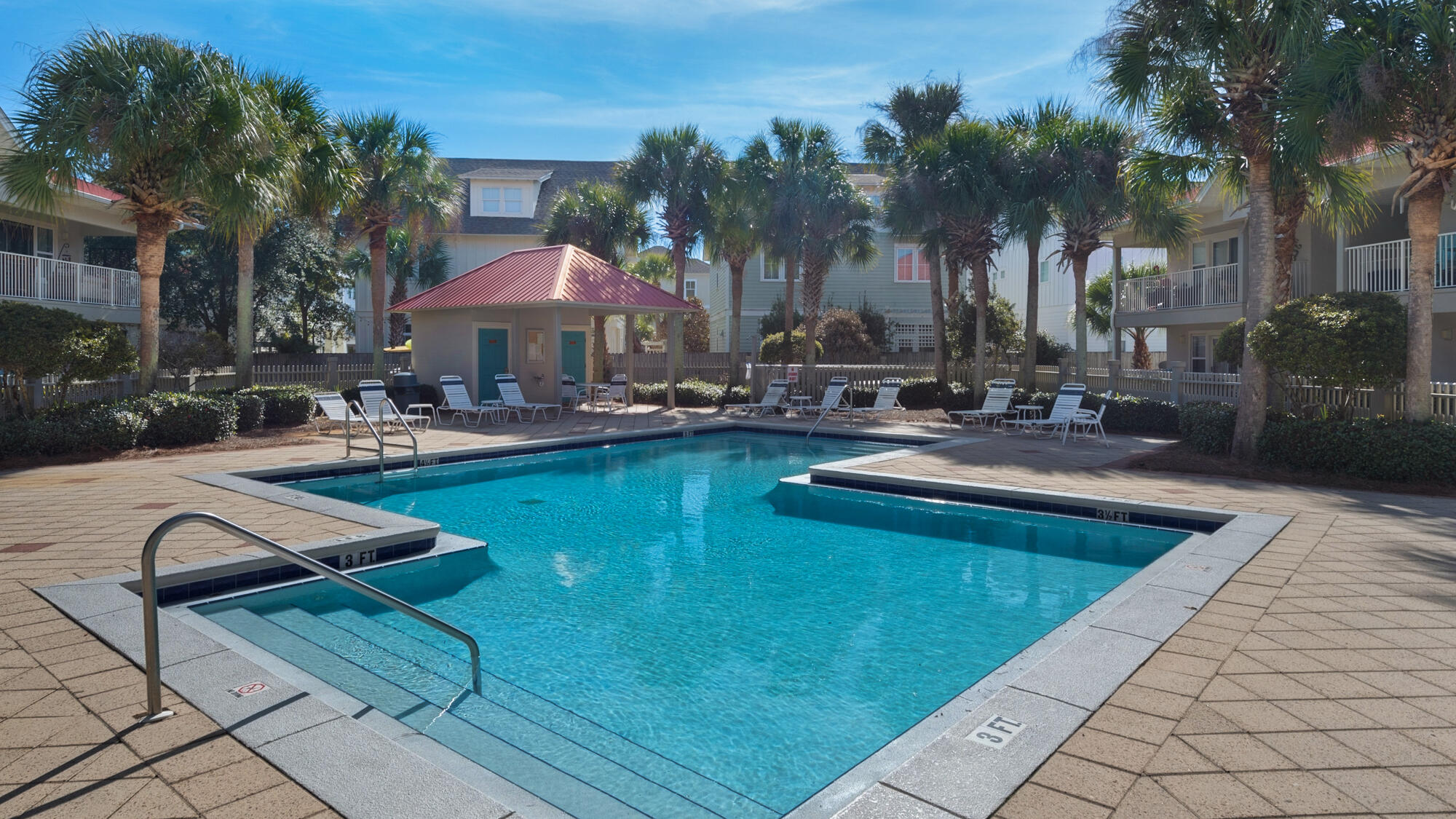 ROLLIN TIDE VILLAS - Residential