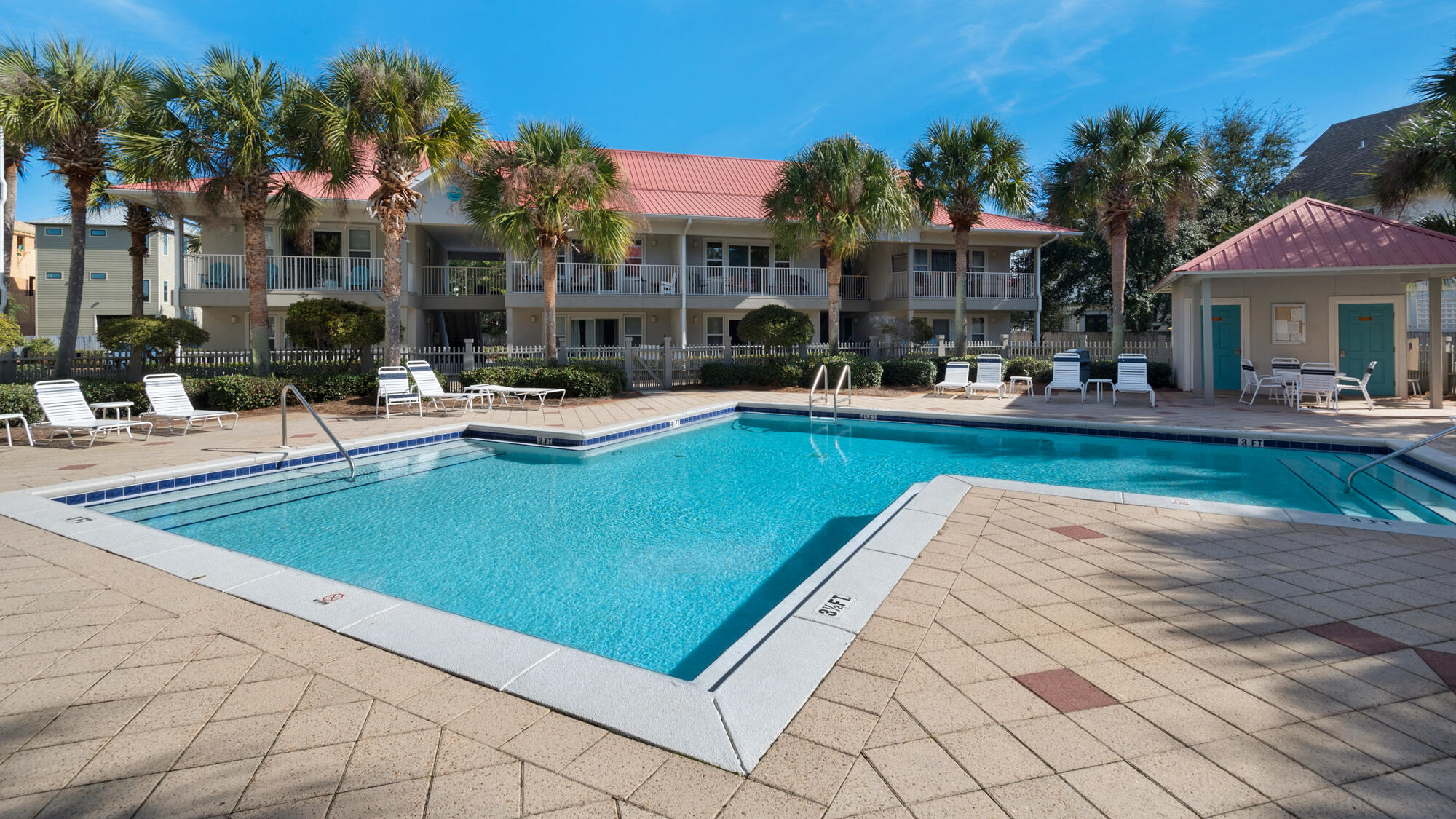 ROLLIN TIDE VILLAS - Residential