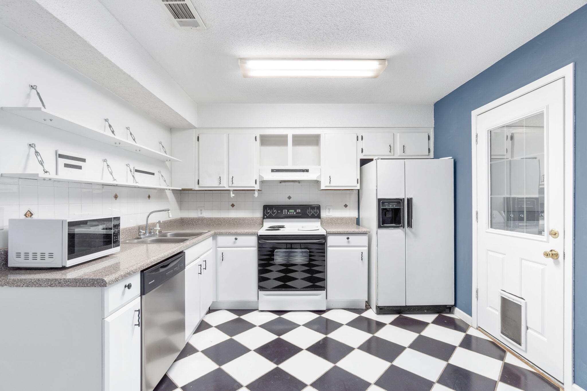 BROWNSVILLE STATION 2 - Residential Lease